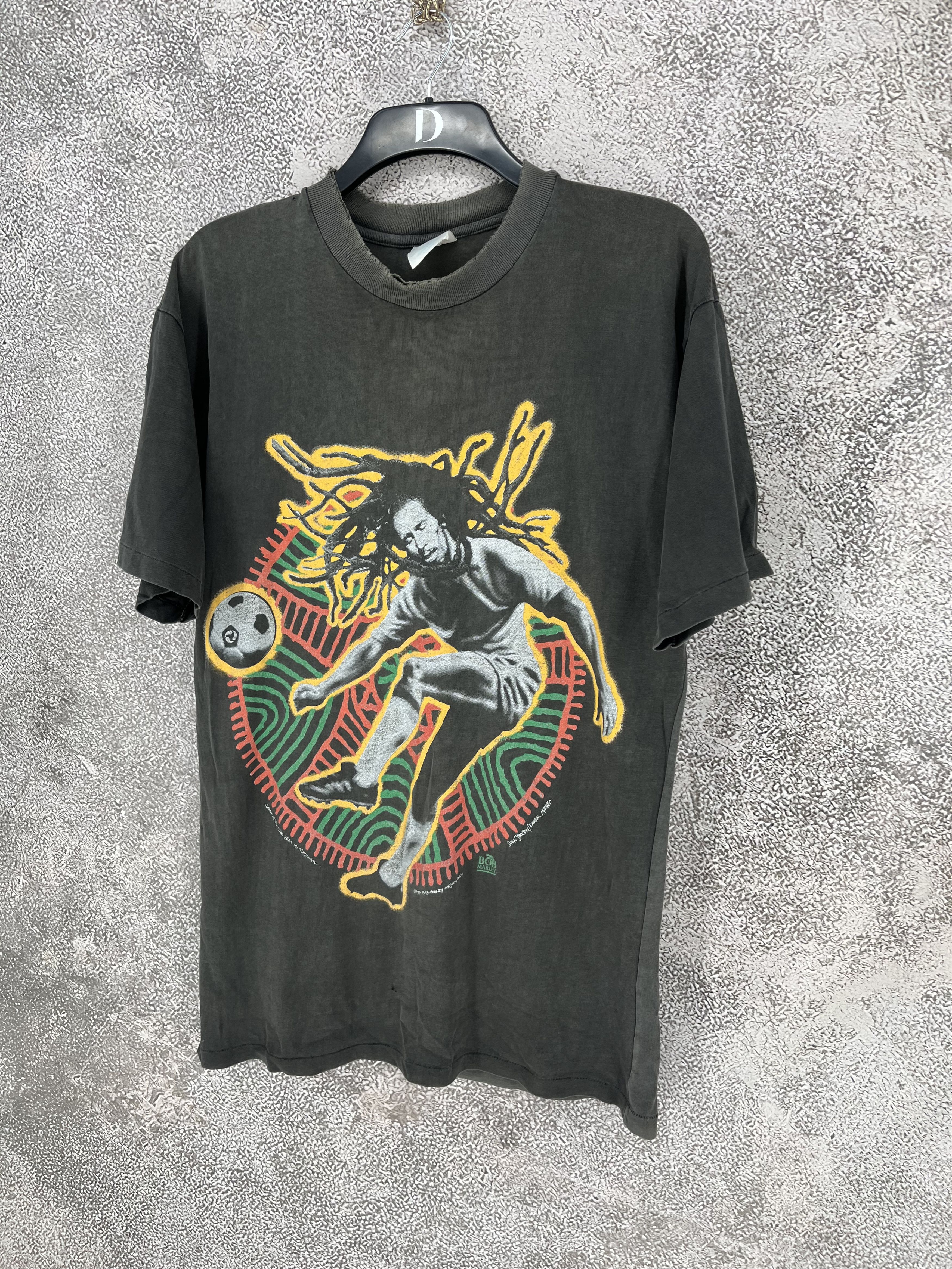 Band Tees VTG 90'S RARE BOB MARLEY SOCCER FOOTBALL T SHIRT MEN'S Size US S / EU 44-46 / 1 - 3 Thumbnail