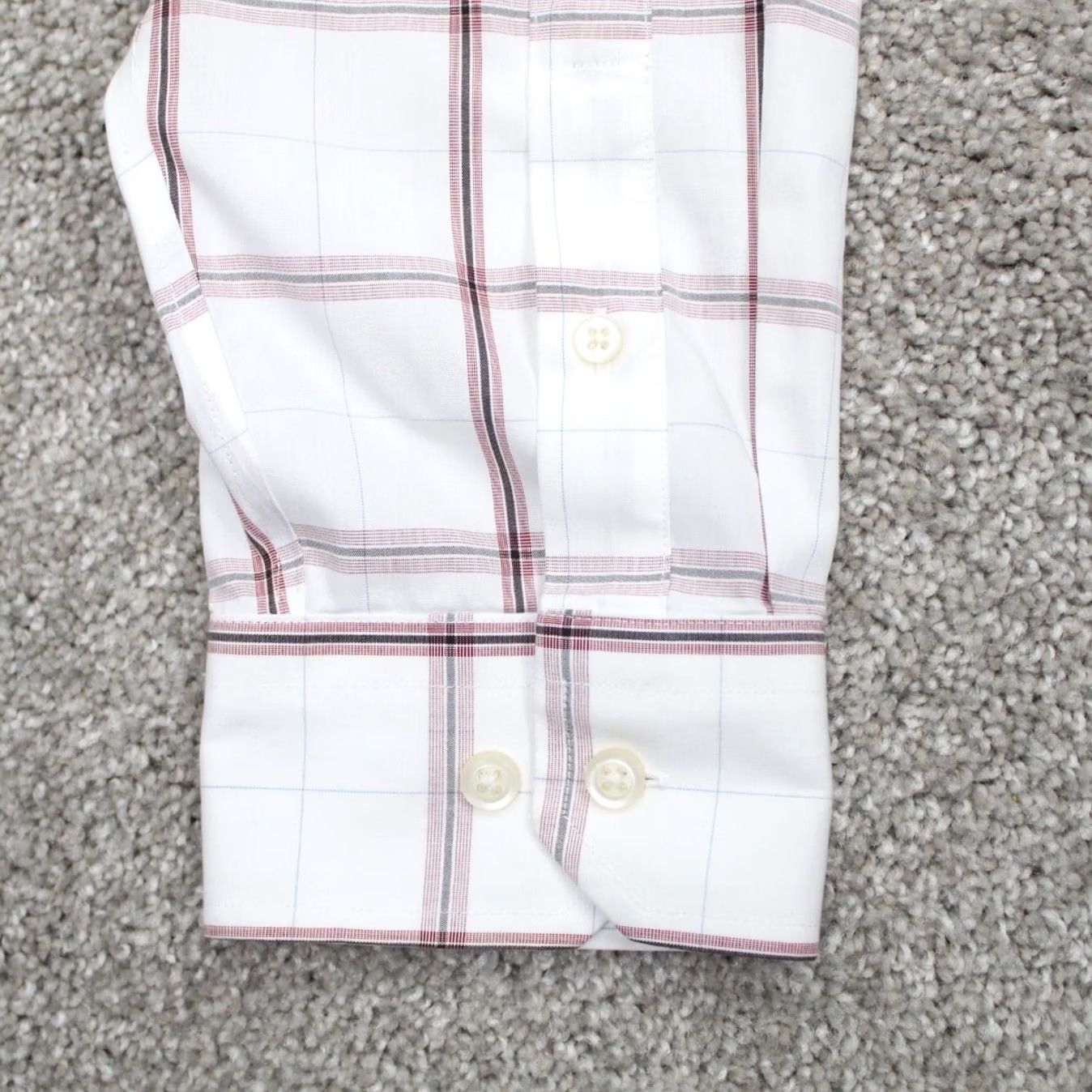 Banana Republic Banana Republic Shirt Mens Large 16-16 1/2 White Red Non-Iron Classic Fit L/S Formal Casual Workwear Men Size US L / EU 52-54 / 3 - 7 Thumbnail