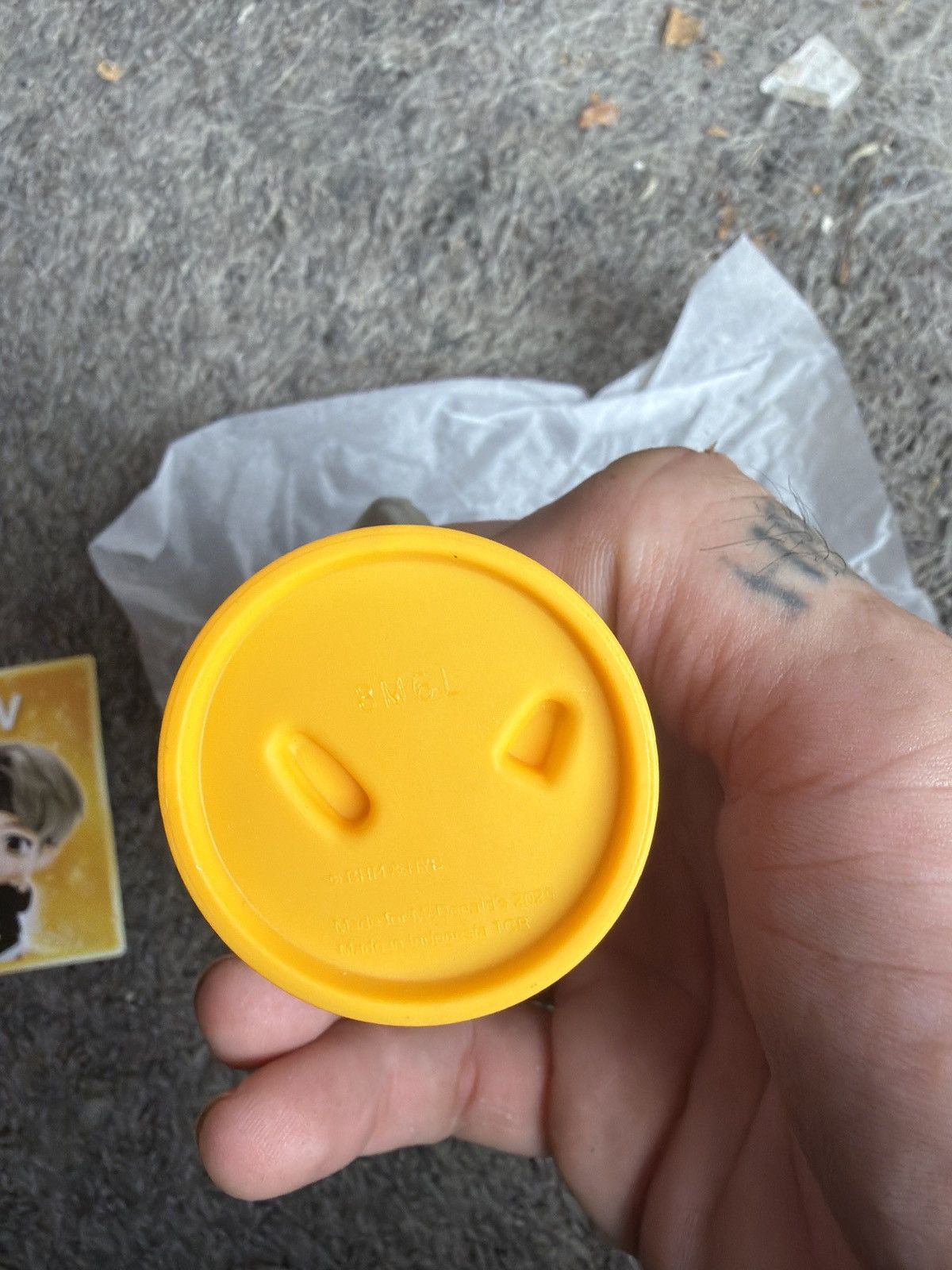 Hypebeast 2025 McDonald’s TinyTAN V Figure Size ONE SIZE - 4 Thumbnail