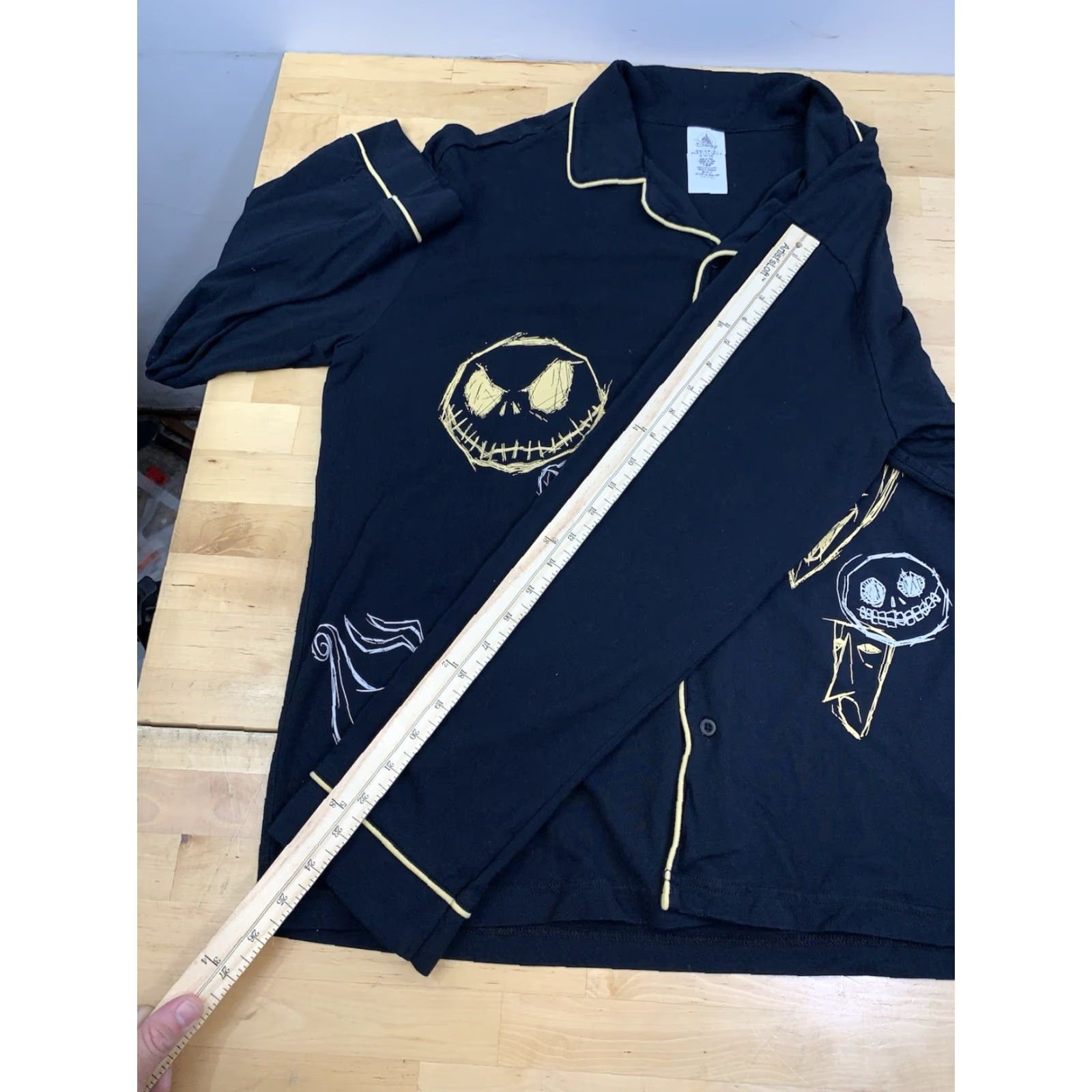 Disney VINTAGE The Nightmare Before Christmas Pajama Top Button Adult L Black Disney Shirt Mens Size US L / EU 52-54 / 3 - 5 Thumbnail