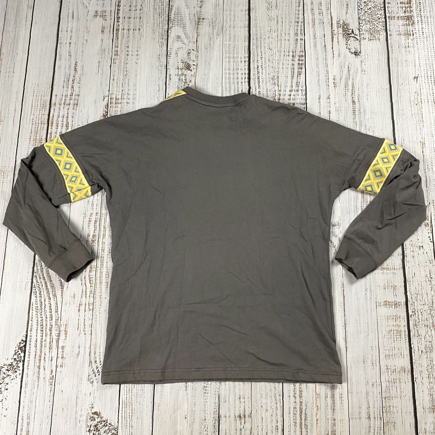 Urban Outfitters URBAN OUTFITTERS Long Sleeve Shirt Gray Greek Key Design Small Mens Size US S / EU 44-46 / 1 - 6 Thumbnail
