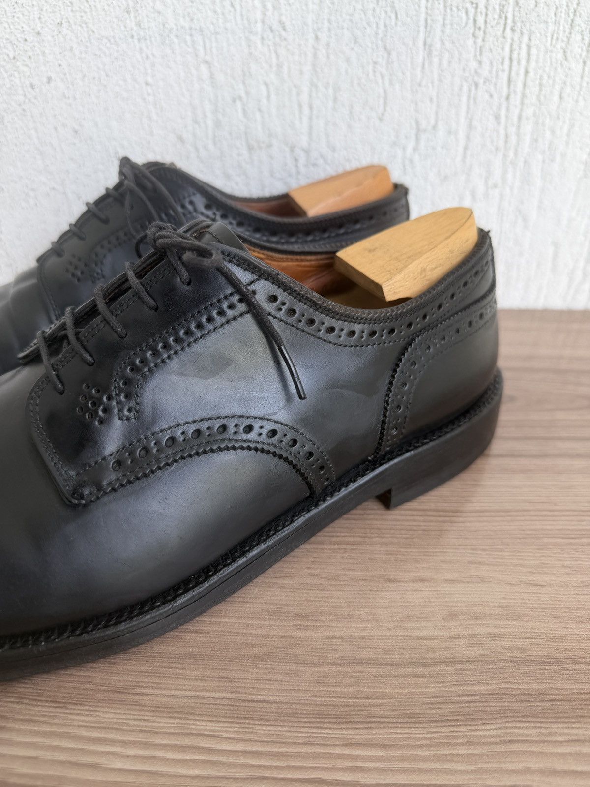Alden × Drake's Shell cordovan brogue derby Size US 8.5 / EU 41-42 - 10 Thumbnail