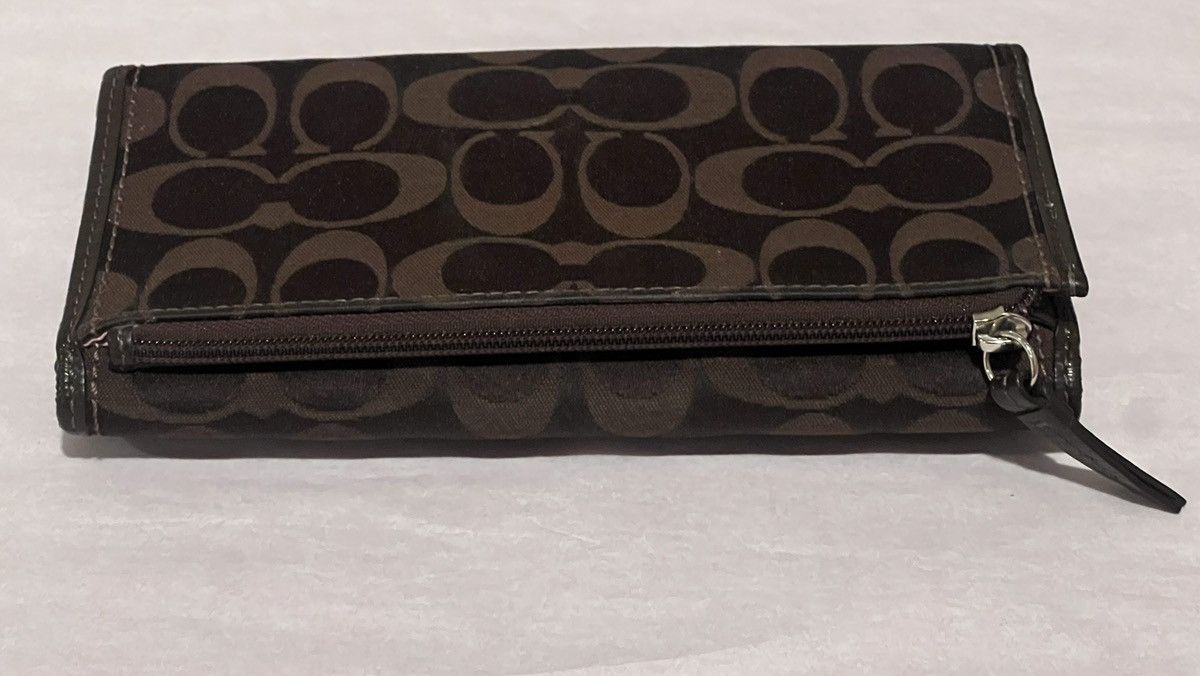 Coach Coach Signature Canvas Long Wallet – Brown / Pink Interior Size ONE SIZE - 1 Thumbnail