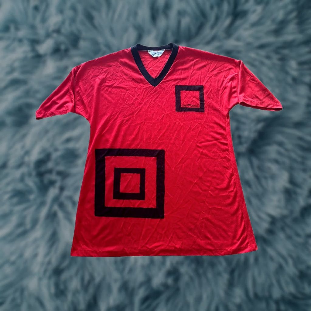 Vintage VINTAGE 80s Sergio Valente T Shirt Red XL Unisex Graphic Tee Men Women Shirt Size US XL / EU 56 / 4 - 1 Thumbnail