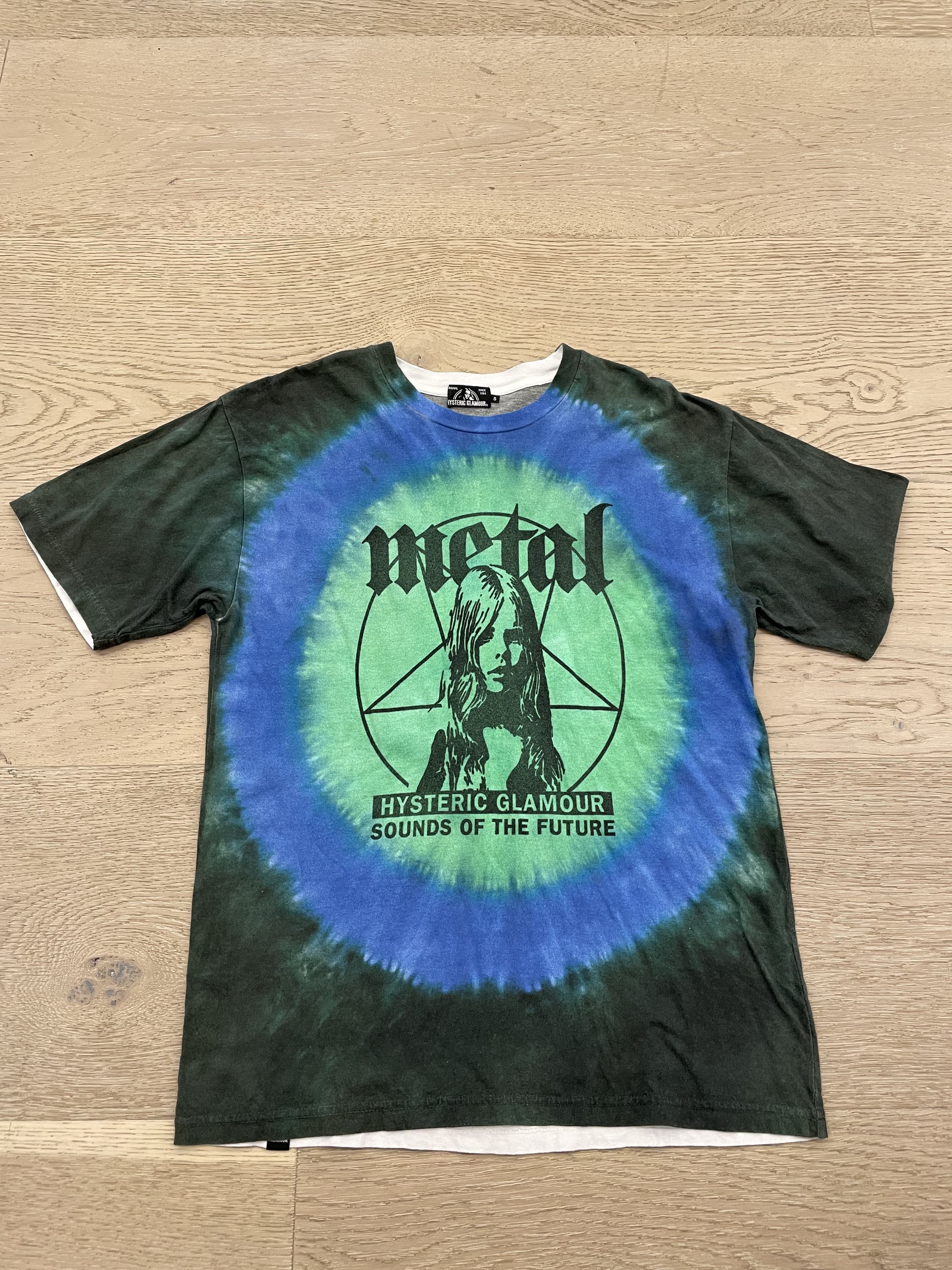 【国内買付】HYSTERIC GLAMOUR SOUND OF THE FUTURE Tシャツ GREATEST PARTY SOUNDS Tシャツ|HYSTERIC GLAMOUR MEN
