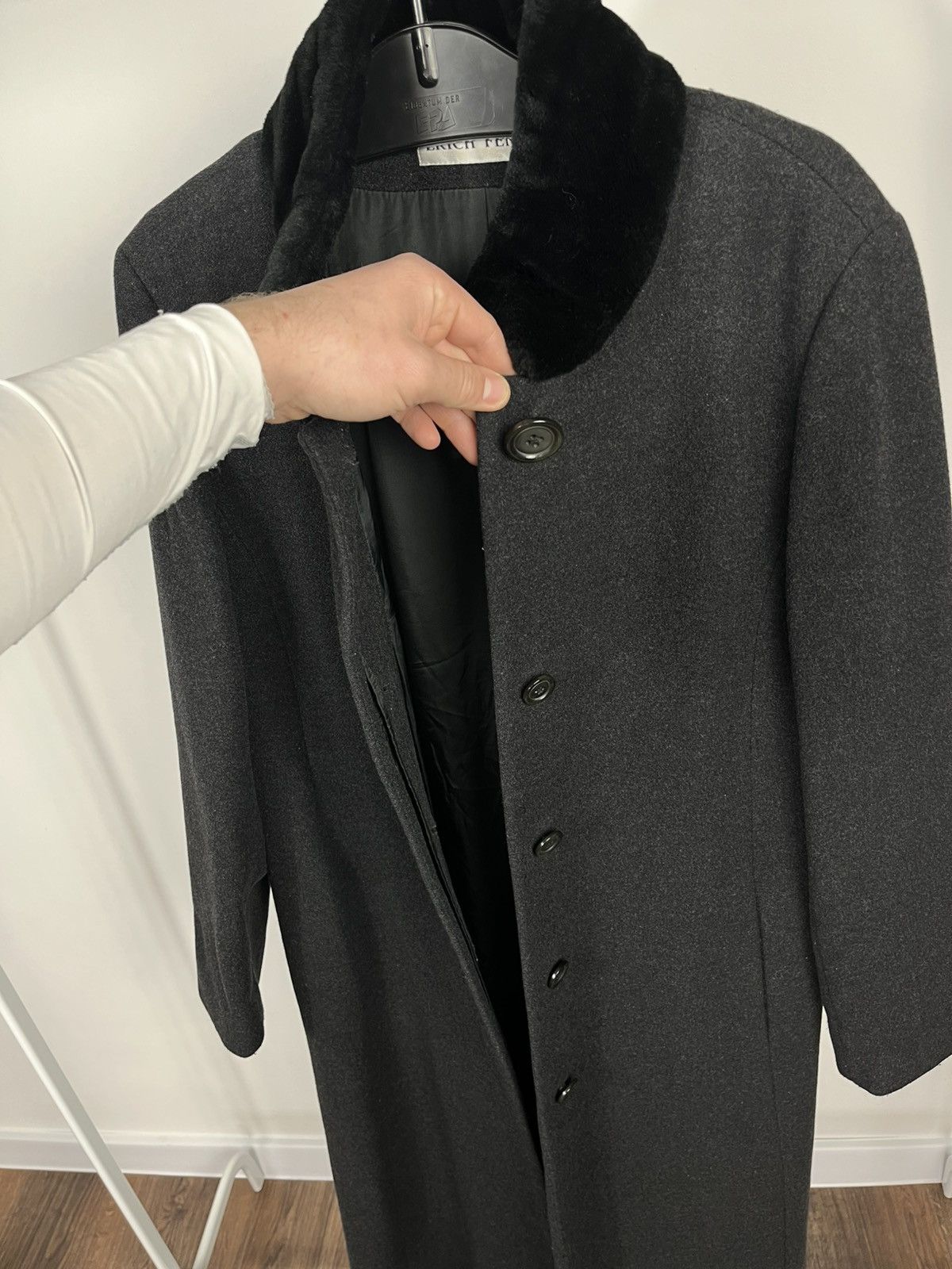 Other Women’s Cashmere Wool Coat with Faux Fur Collar EU 42 Size M / US 6-8 / IT 42-44 - 12 Thumbnail