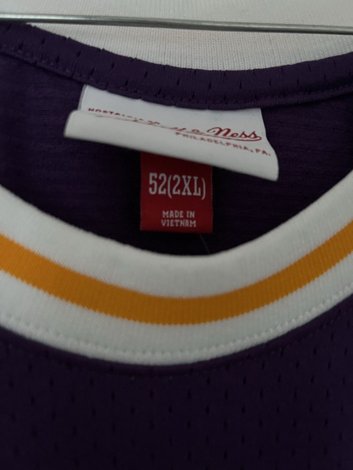Mitchell & Ness LOS ANGELES LAKERS 1996-97 - KOBE BRYANT #8 Size US XXL / EU 58 / 5 - 5 Thumbnail