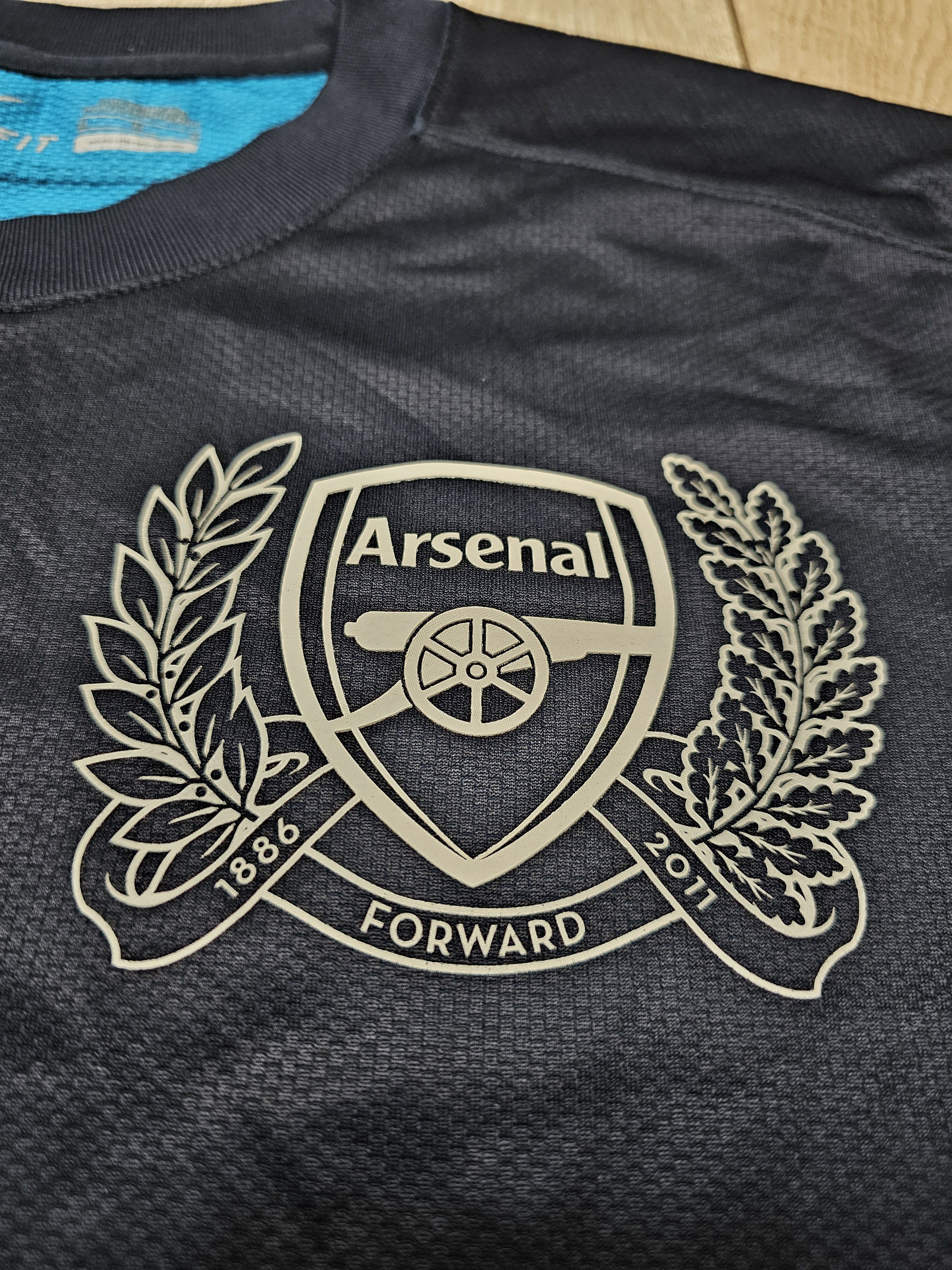 Nike × Vintage ARSENAL 2011 2012 AWAY FOOTBALL SHIRT SOCCER JERSEY Size US M / EU 48-50 / 2 - 4 Thumbnail