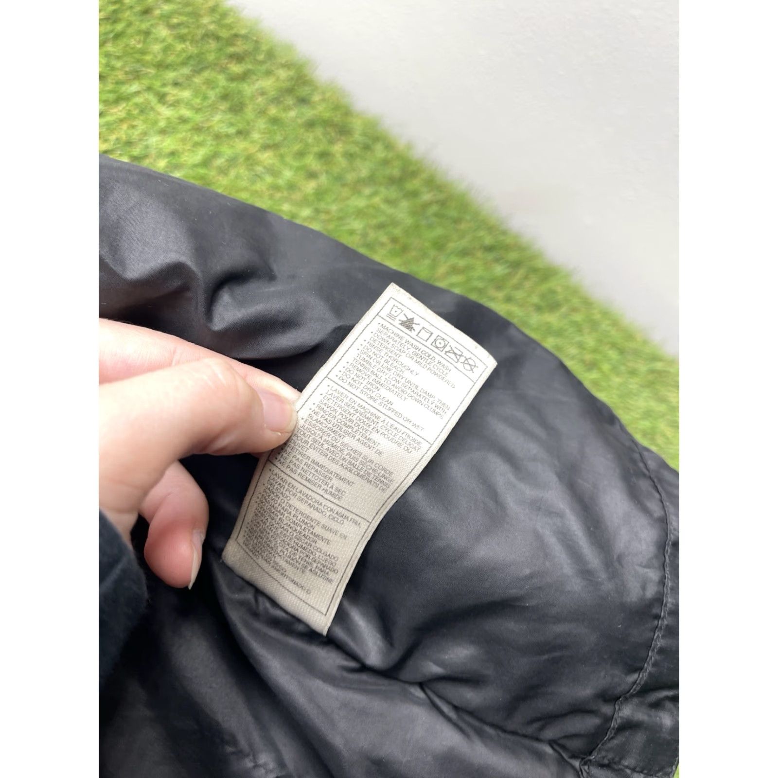 Nike ACG Nike ACG Goose Down Puffer Jacket Womens XL Black 3 Outer Layer Outdoor Hiking Size XL / US 12-14 / IT 48-50 - 5 Thumbnail