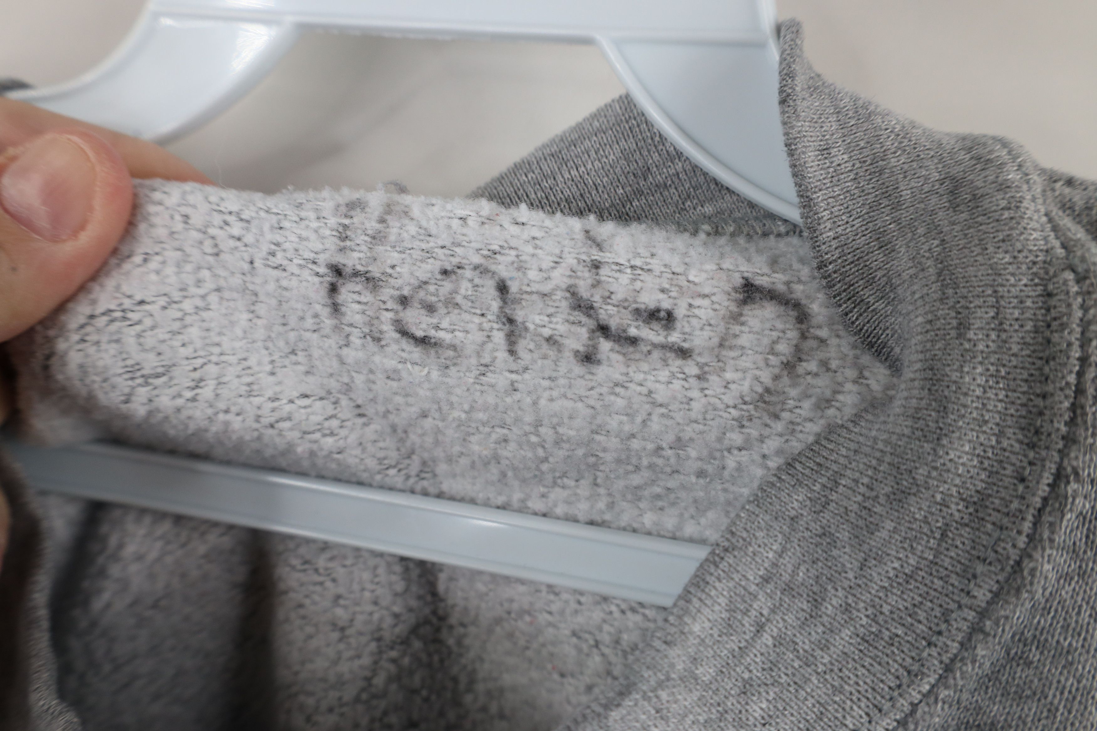 Disney × Vintage Vintage 90s Disney Winnie the Pooh Box Logo Sweatshirt Gray Size 3XL / US 20-22 - 10 Thumbnail