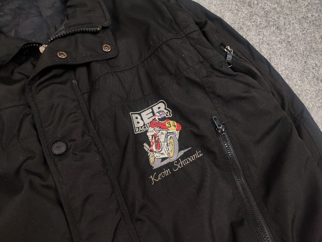 Vintage Vintage 90's Kevin Schwantz Ber Racing Italy Zip Vest Jacket Size US L / EU 52-54 / 3 - 10 Thumbnail