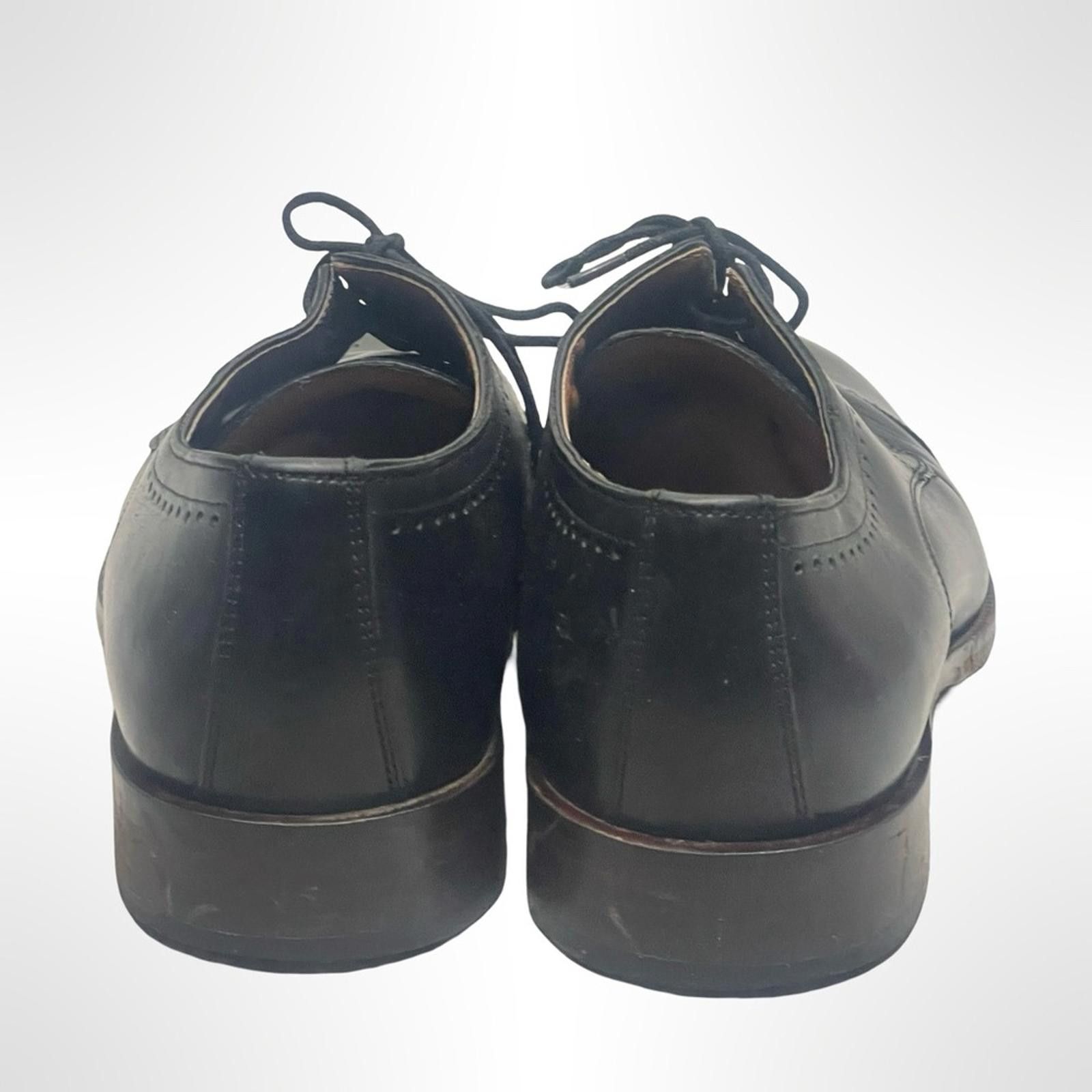 Johnston & Murphy Johnston & Murphy Black Men's Leather Dress Shoes size 9 Size US 9 / EU 42 - 4 Thumbnail