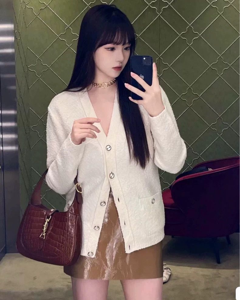 Gucci Gucci24 new milky white ribbed V-neck single-breasted long- Size S / US 4 / IT 40 - 6 Thumbnail