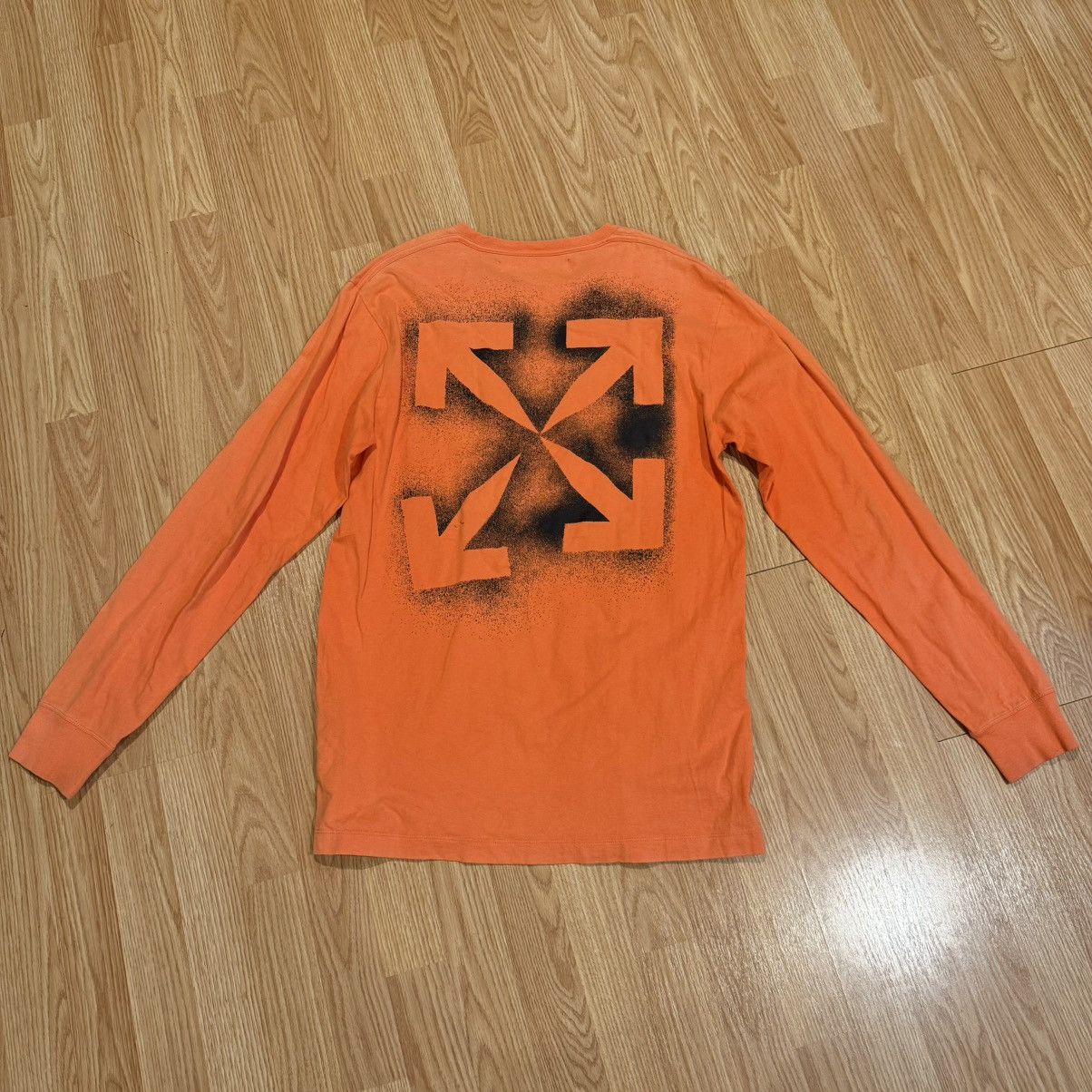 Off-White OFF-WHITE Spray Paint Arrow Longsleeve Tee Size US L / EU 52-54 / 3 - 1 Thumbnail
