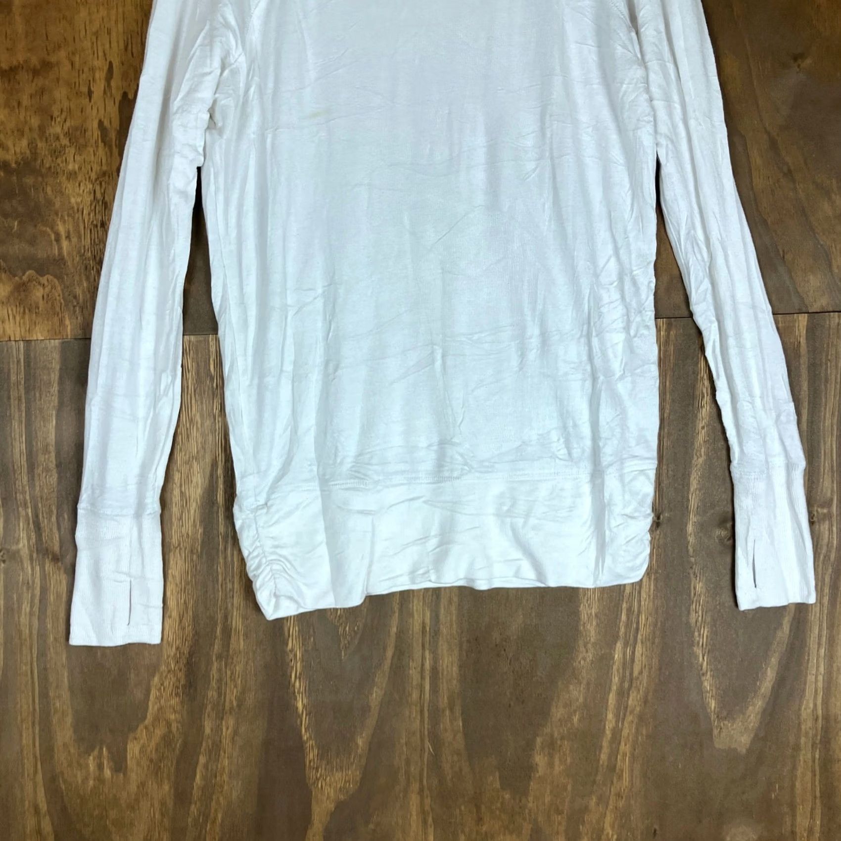 Athleta Athleta Sweatshirt White Crew Neck Long Sleeve Small Pull Over Women Athletic Casual Comfort Stretch Size S / US 4 / IT 40 - 3 Thumbnail