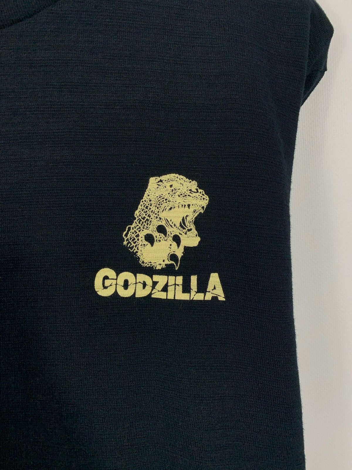 Other Toho Co Studios Godzilla T-Shirt Japanese Art Ship Graphic Size US L / EU 52-54 / 3 - 8 Thumbnail