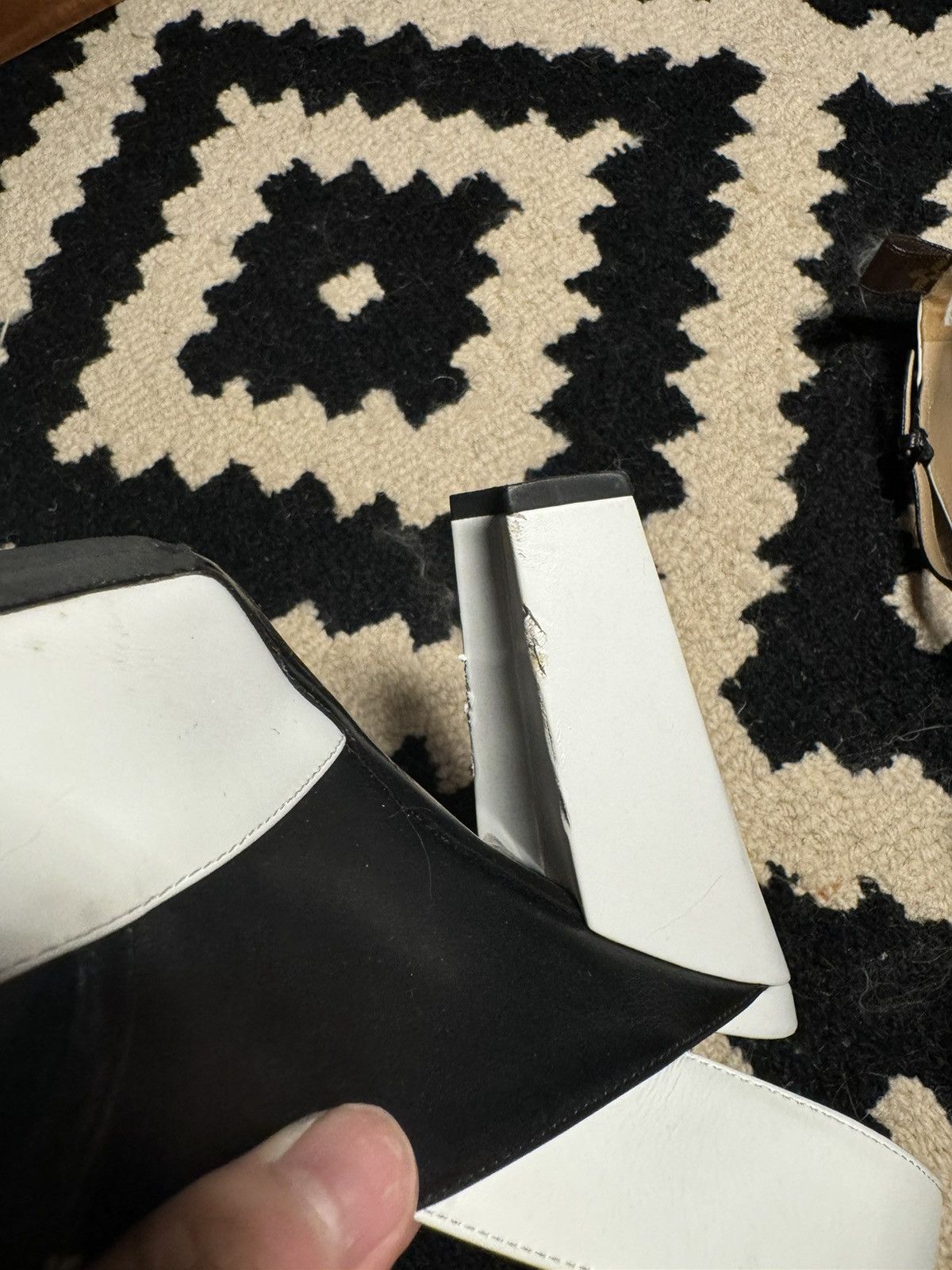 Louis Vuitton Louis Vuitton White/Black Leather Headline Slingback Pumps Size US 10 / IT 40 - 6 Thumbnail