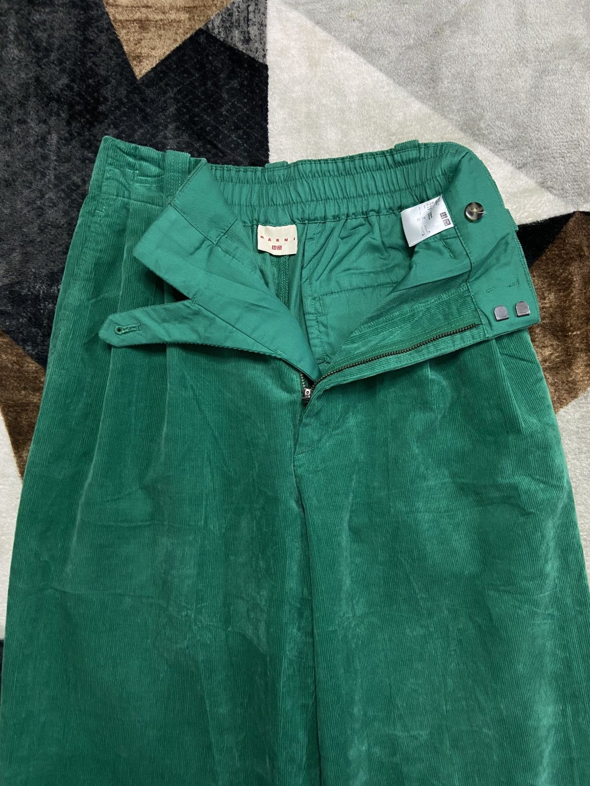 Marni × Uniqlo Marni x Uniqlo Green Corduroy High Waist Pleated Trousers Size 28" / US 6 / IT 42 - 3 Thumbnail