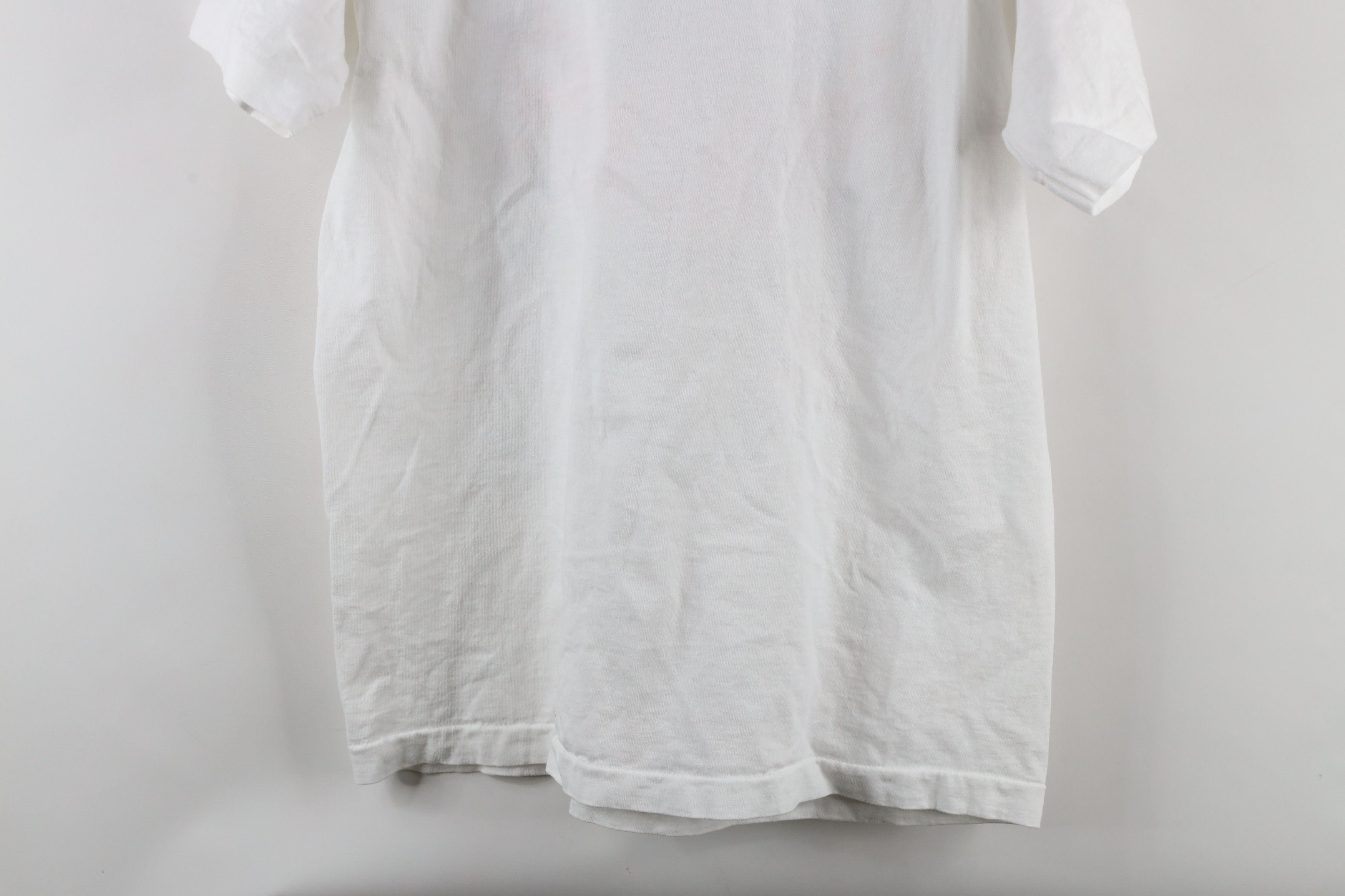 Vintage Vintage 90s Streetwear Chocolate Candy Easter T-Shirt USA Size L / US 10 / IT 46 - 10 Thumbnail