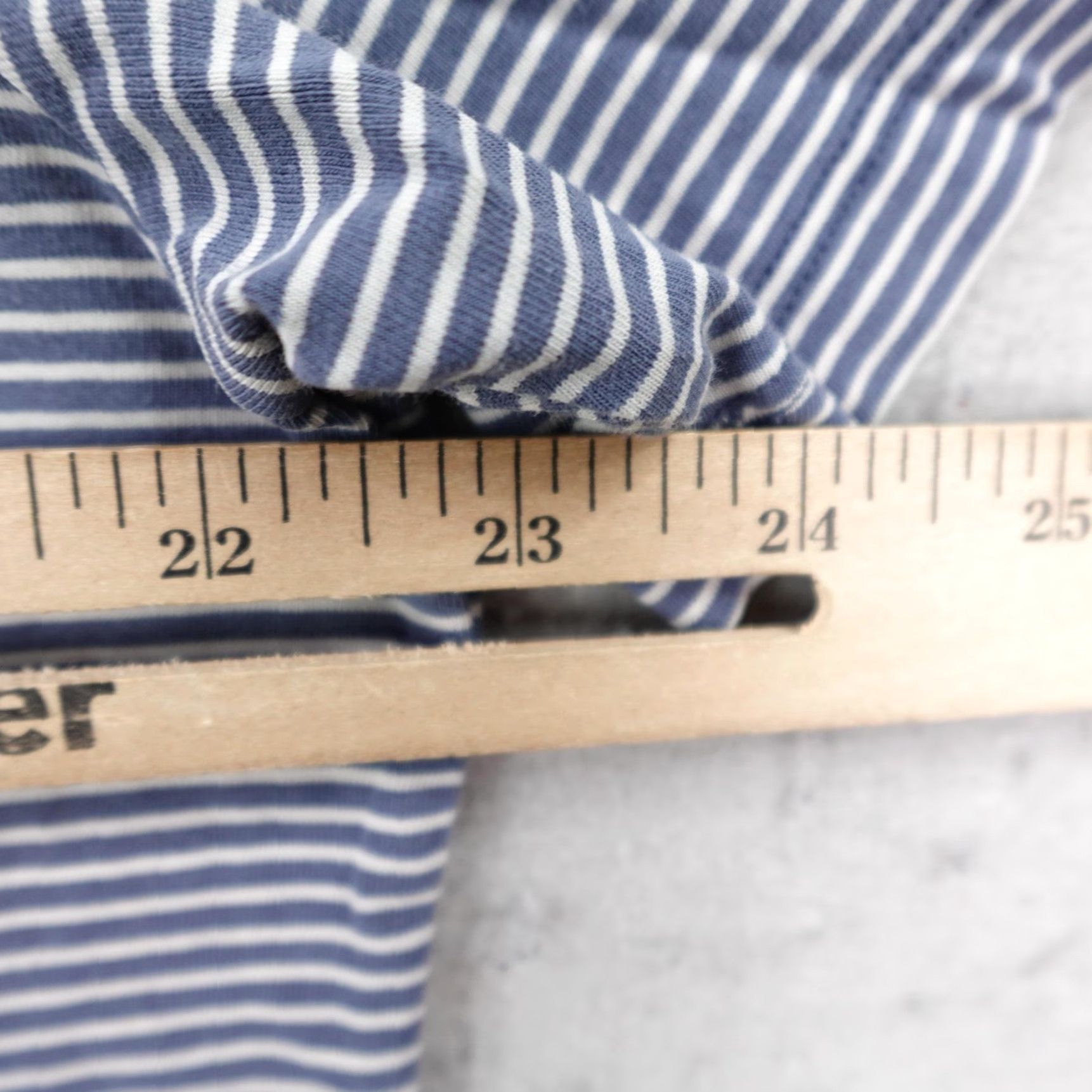 Lululemon Lululemon Shirt Mens XL Blue White Stripes Performance Athletic Workout Gym Yoga Shirt Size US XL / EU 56 / 4 - 5 Thumbnail