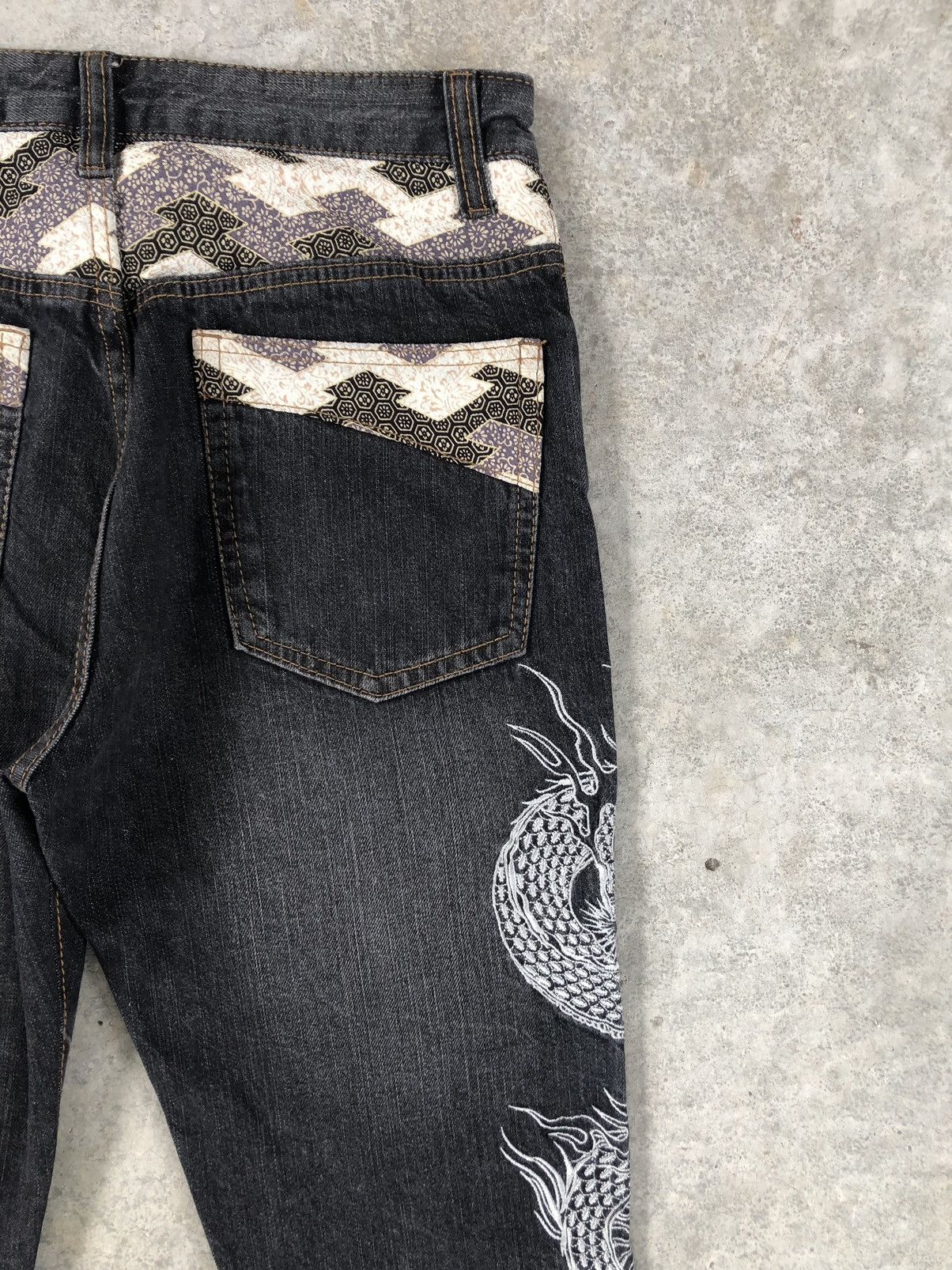 Japanese Brand Japanese Dragon Embroidered Distressed Jeans Size US 31 - 12 Thumbnail