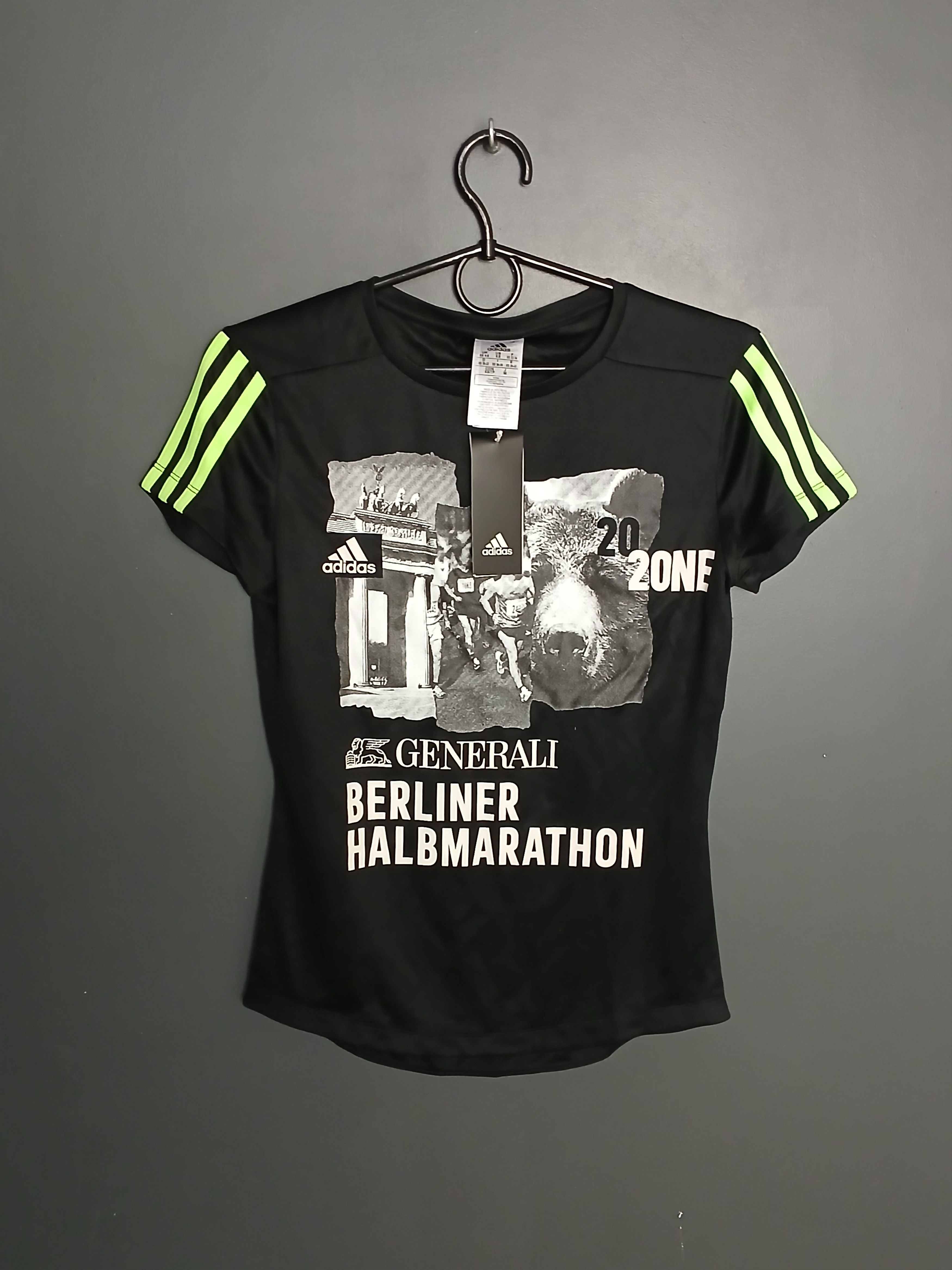 Adidas New Adidas Berlin Marathon Running Training T-Shirt Size XS / US 0-2 / IT 36-38 - 1 Thumbnail