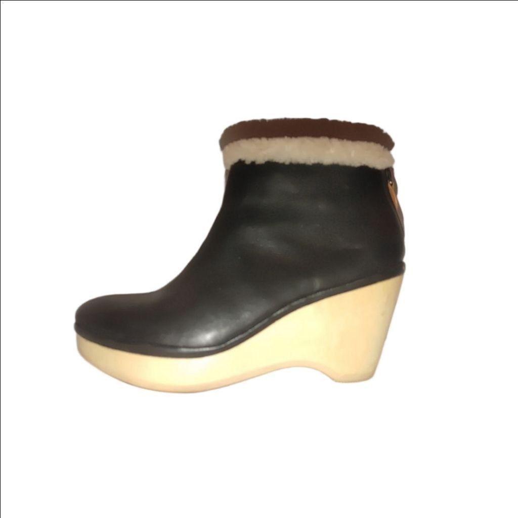 Gentle Souls Gentle Souls Skylar Leather Booties by KennethCole Size 7.5M Size US 7.5 / IT 37.5 - 1 Thumbnail