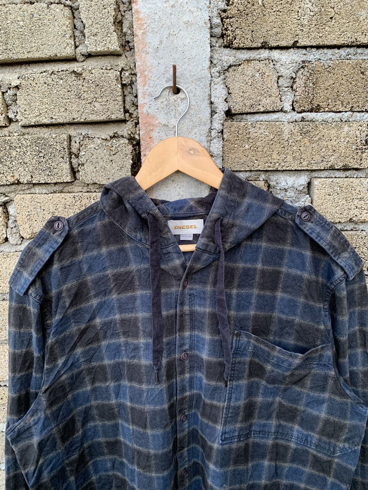 Diesel 🔥Steals🔥 Diesel Plaid Button Up With Hoodie Size US XL / EU 56 / 4 - 5 Thumbnail