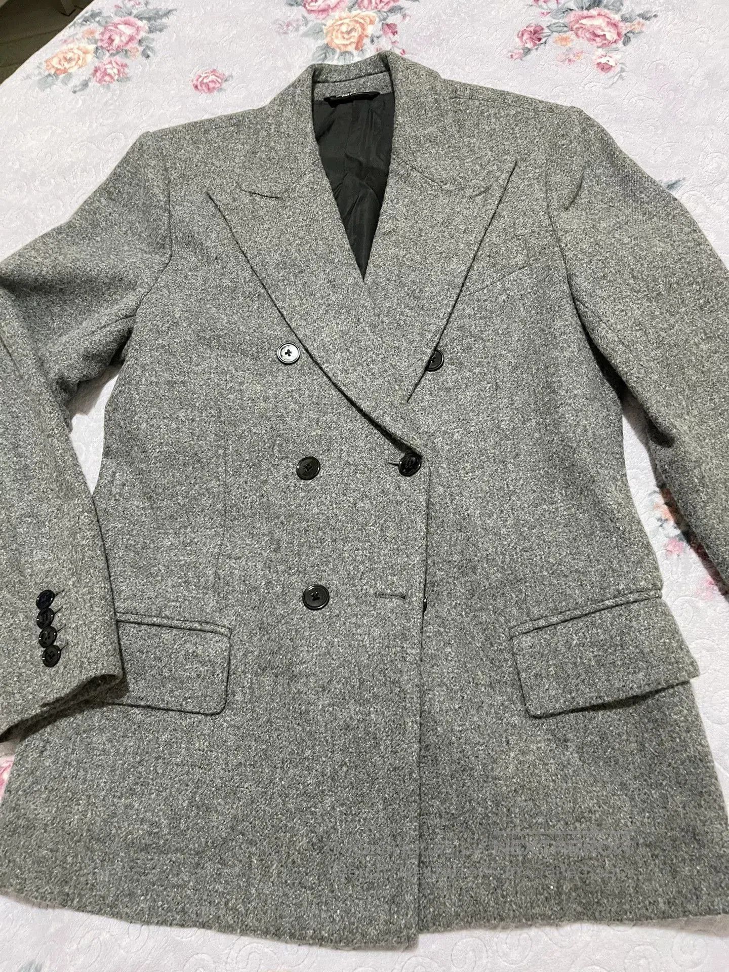 Dolce & Gabbana Dolce & Gabbana Gray Wool Blazer. Size US M / EU 48-50 / 2 - 1 Thumbnail