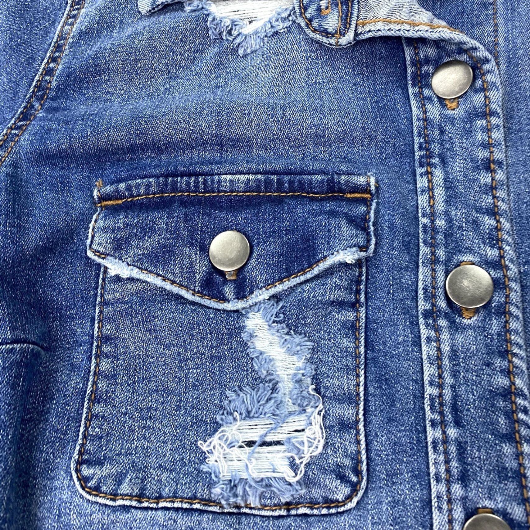 Vintage KUT from the Kloth Shirt Womens Medium Blue Denim Distressed Snap Button Western Size M / US 6-8 / IT 42-44 - 2 Thumbnail