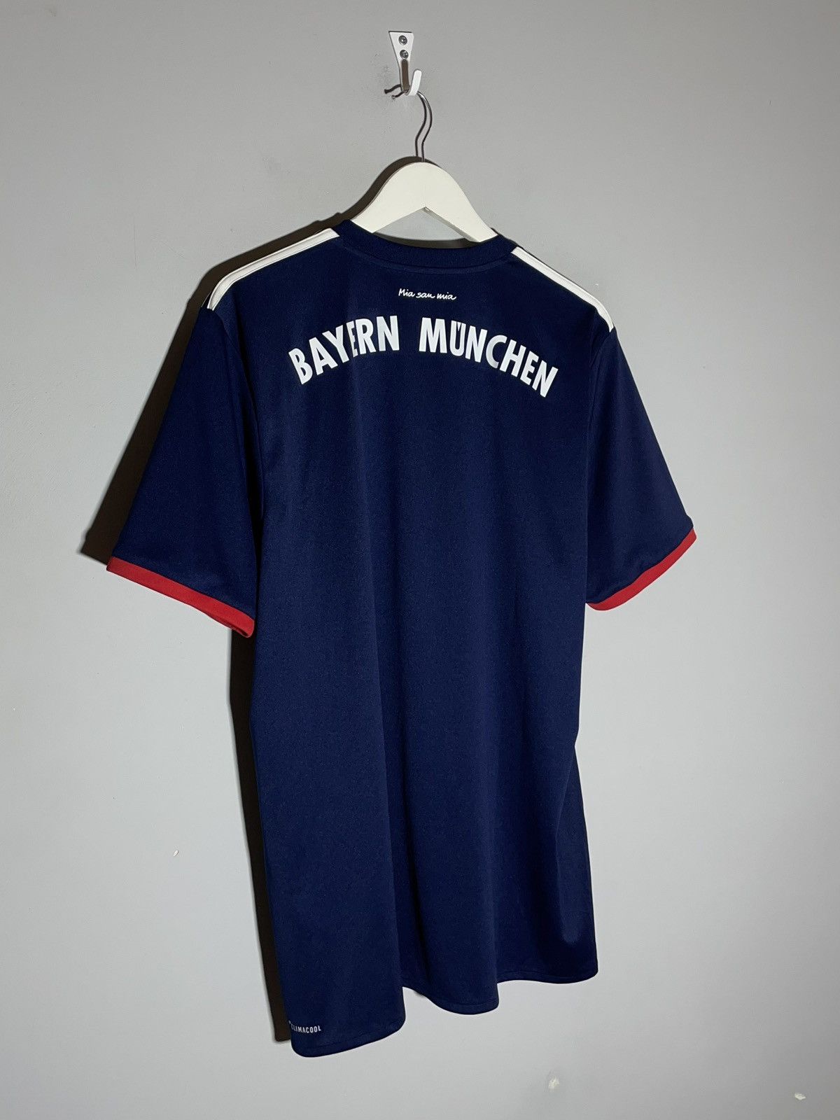 Adidas Bayern Munchen Adidas 2017/18 Away Football Shirt Size US XL / EU 56 / 4 - 7 Thumbnail