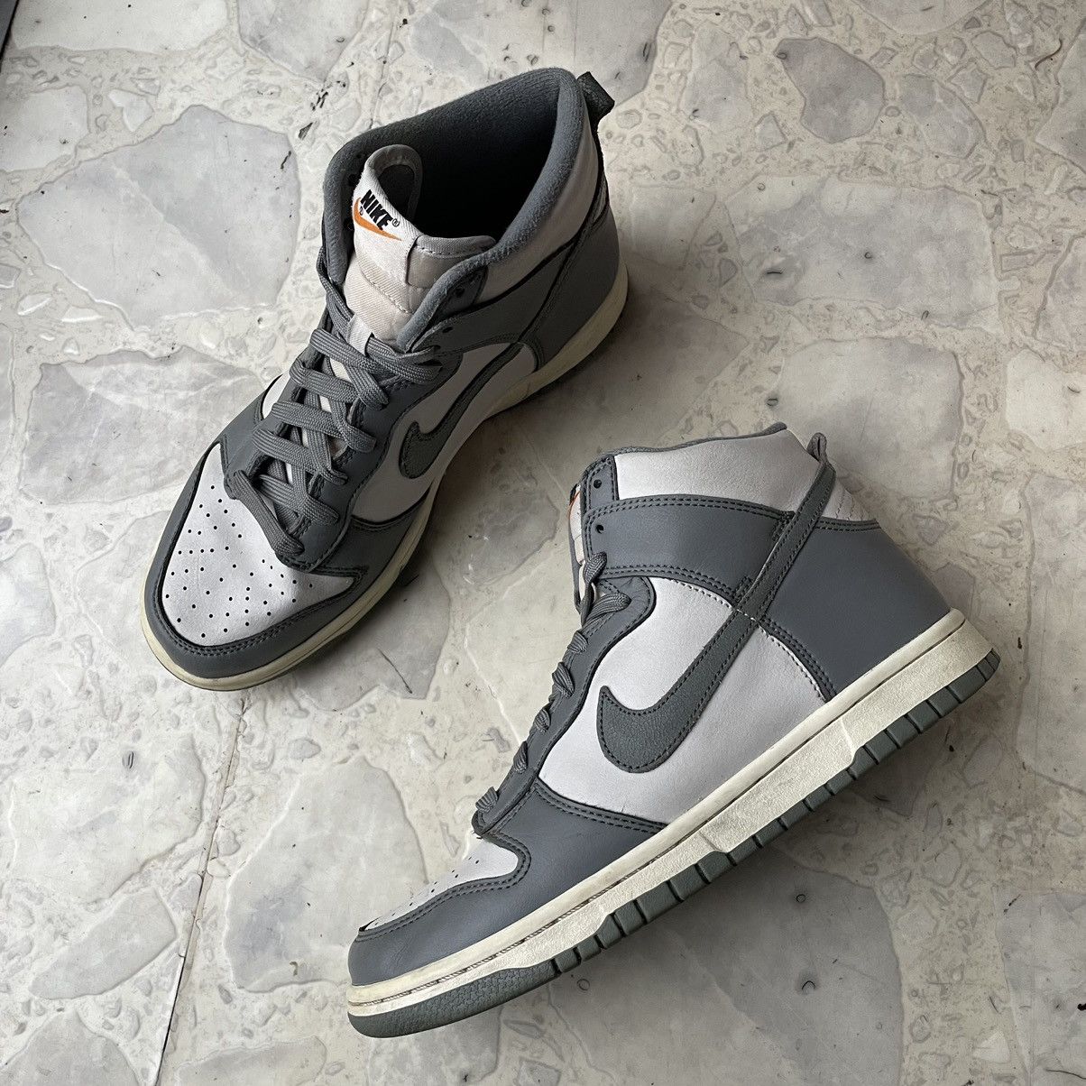 Nike Nike Dunk High Vintage Light Bone Grey Sneakers Size US 8.5 / IT 38.5 - 1 Thumbnail