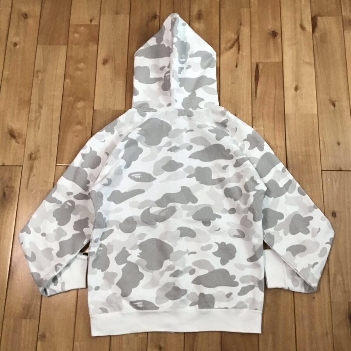 Bape × Nigo 🔥Vintage🔥 BAPE White camo full zip hoodie a bathing ape NIGO Size US S / EU 44-46 / 1 - 2 Thumbnail