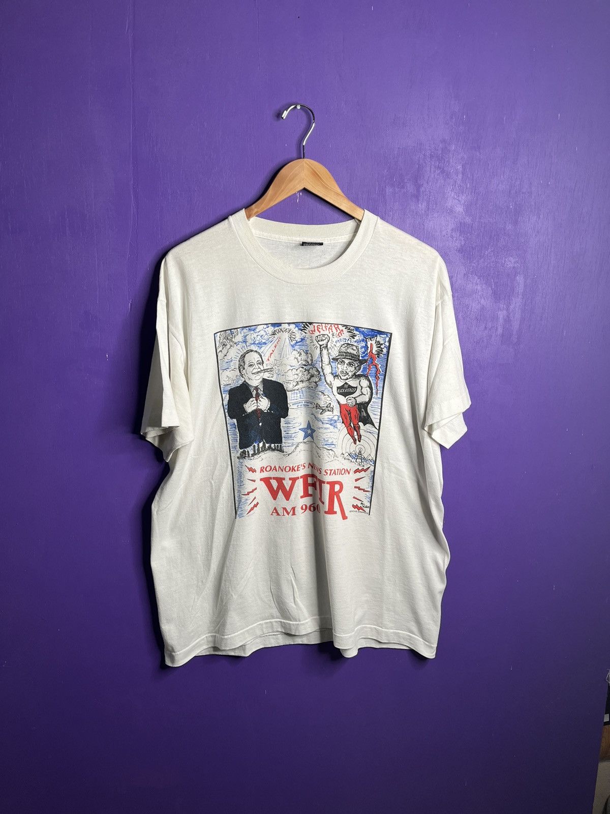 Vintage Vintage 90s Roanoke news station promo t-shirt Size US XL / EU 56 / 4 - 1 Thumbnail