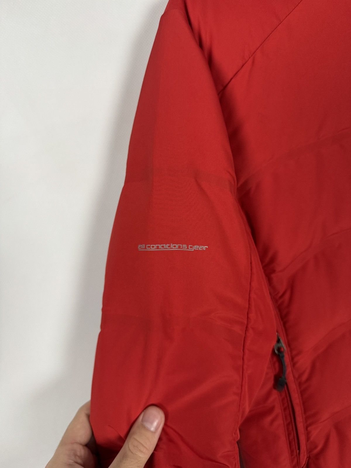 Nike ACG Nike ACG Down Jacket Full Zip Red Outdoor Hiking Size S Size S / US 4 / IT 40 - 7 Thumbnail