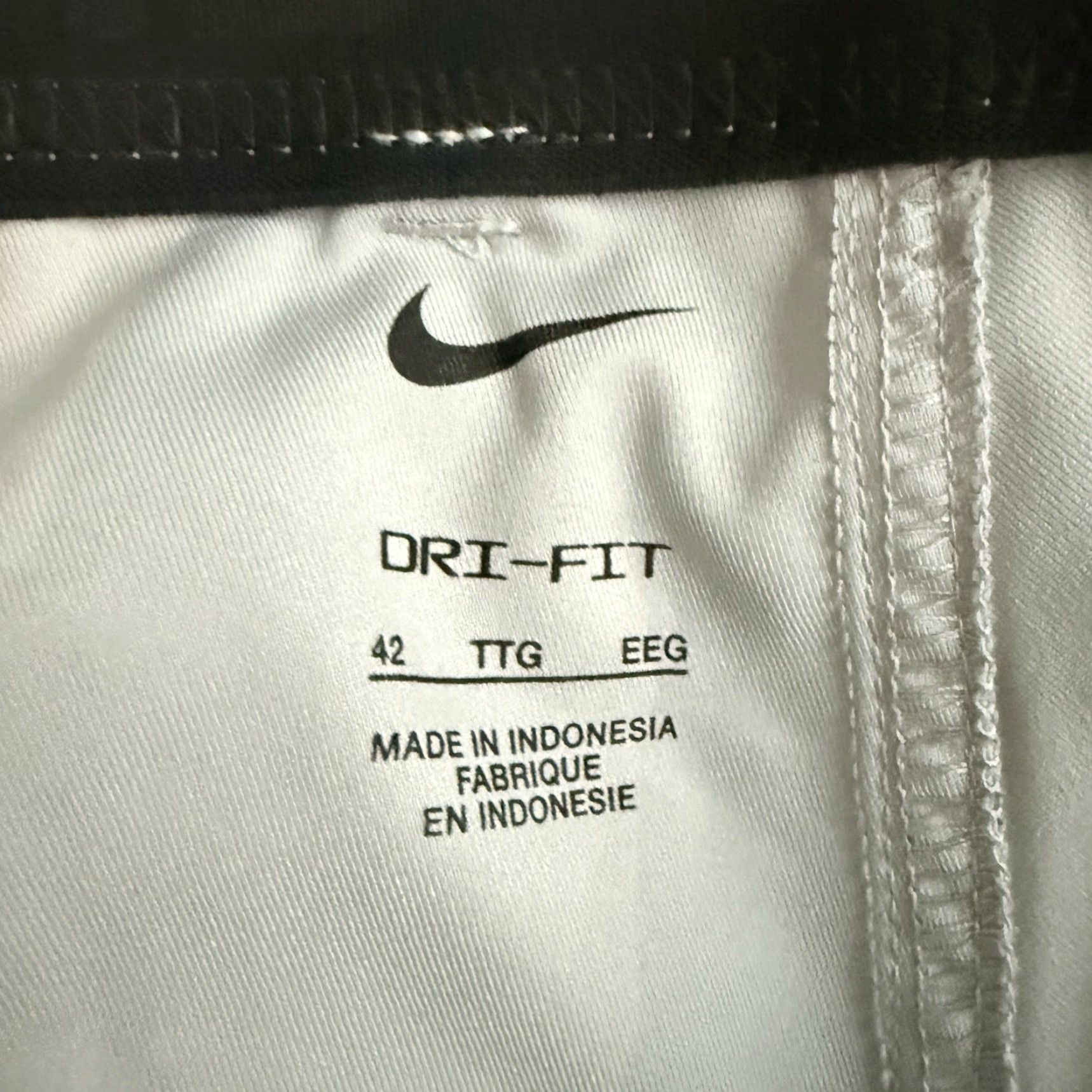 Nike Nike Dri-Fit Golf Shorts Mens Size 42 Gray Athletic Casual 42 Mens Men Shorts Regular Size US 42 / EU 58 - 4 Thumbnail