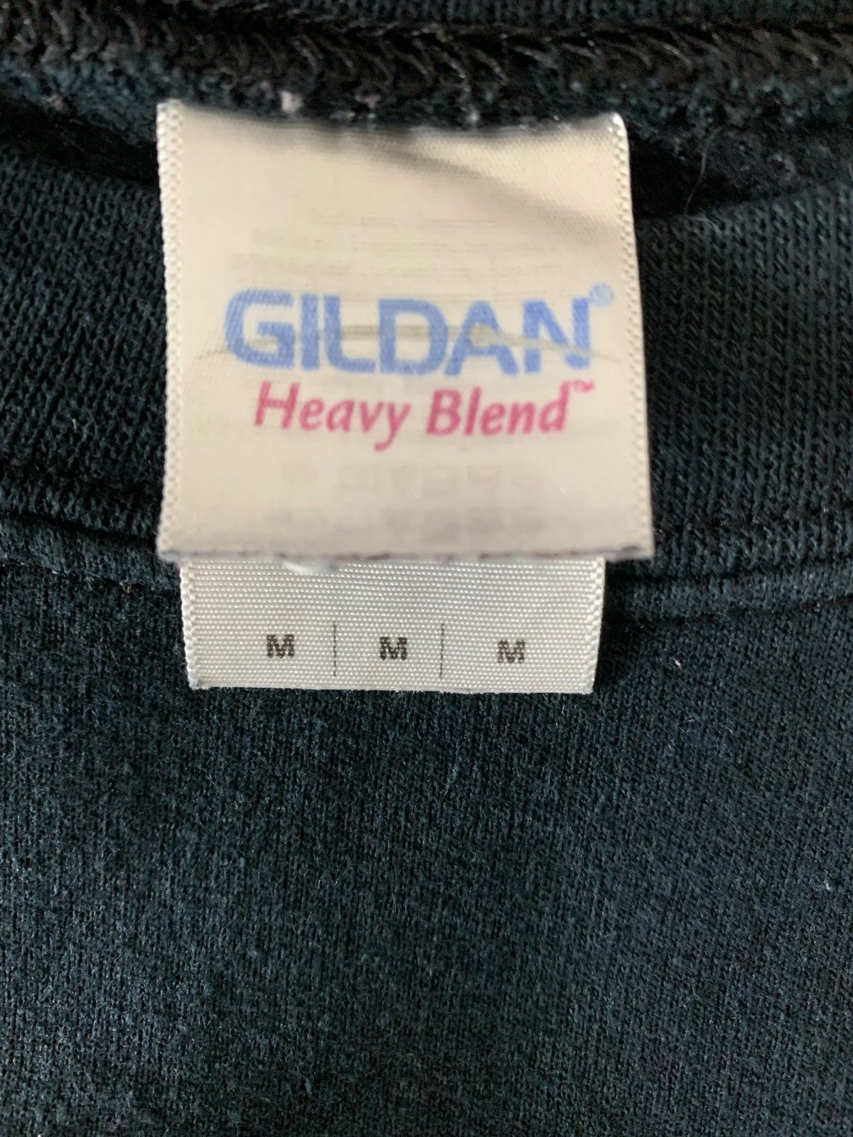 Vintage Vintage Gildan Embroidery Streetwear Outdoor Sweatshirt Size US M / EU 48-50 / 2 - 8 Thumbnail
