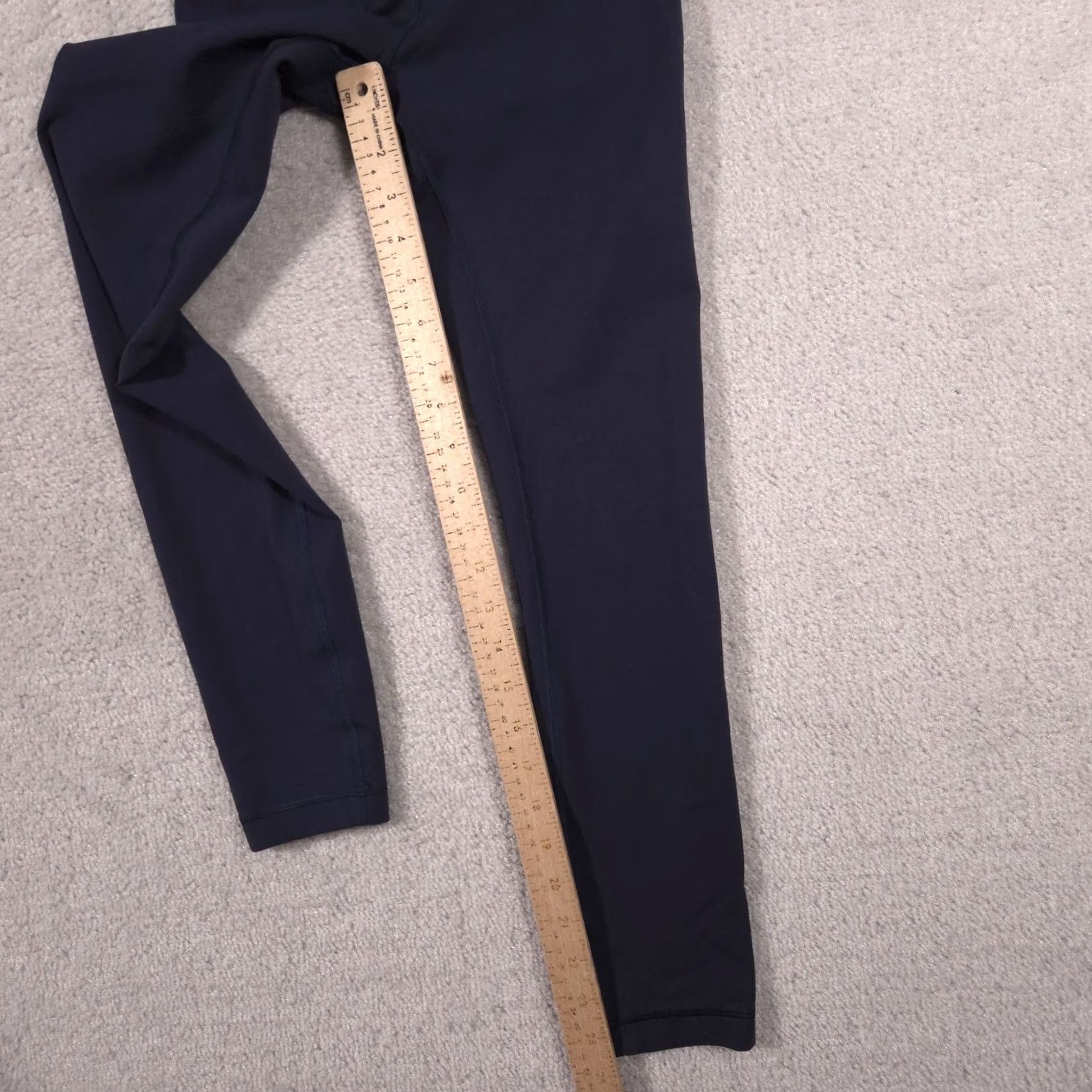 Lululemon - Maximizes search visibility by using keywords ("Lululemon," "Capri Leggings") Size 27" / US 4 / IT 40 - 6 Thumbnail
