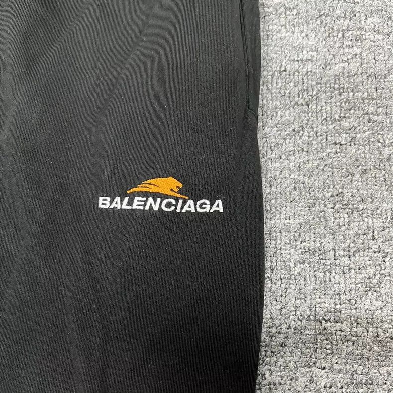 Balenciaga Balenciaga size M Limited embroidered trousers in the Year Size US 28 / EU 44 - 5 Thumbnail