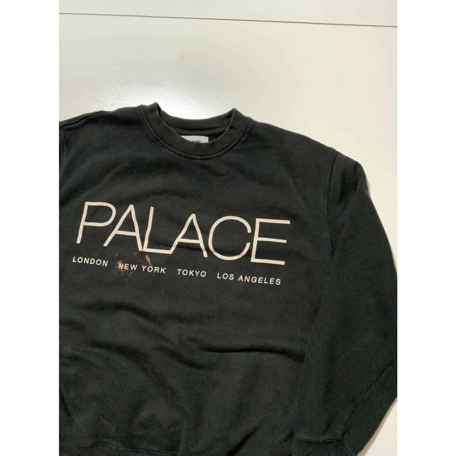 Palace VINTAGE Palace Skateboards Globaller World Tour Terry Cotton Crewneck Sweatshirt Sz. S Black Men's Sweatshirt Crewneck Pullover 50in Chest 27in Length Size US S / EU 44-46 / 1 - 4 Thumbnail