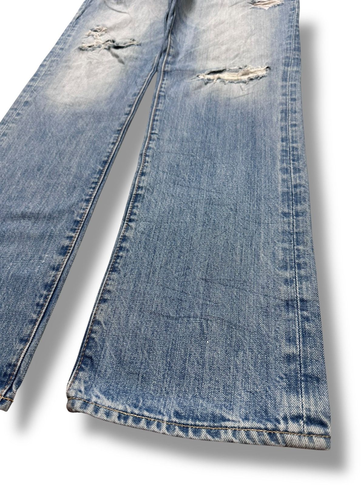 Abercrombie & Fitch Abercrombie & Fitch Distressed Light BlueWash Jeans & Faded Size US 33 - 16 Thumbnail