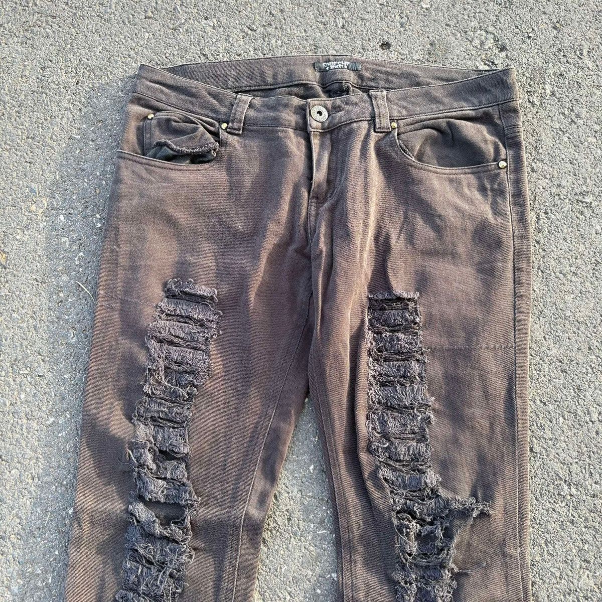 Japanese Brand CHIP CLIP Street Distressed Slim Jeans Size US 32 / EU 48 - 7 Thumbnail