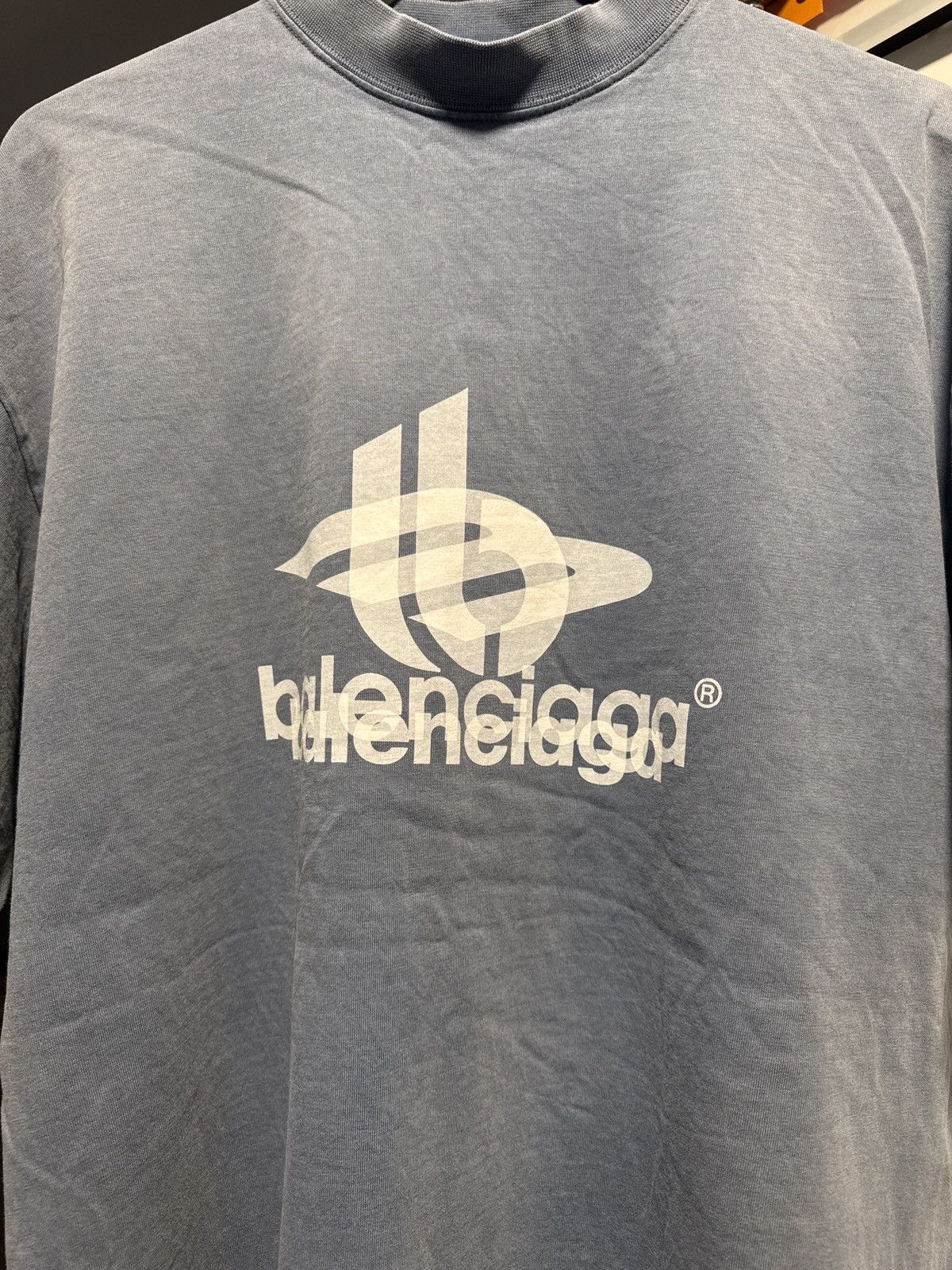 Balenciaga BALENCIAGA Rervese Logo Cotton Tee Size US XL / EU 56 / 4 - 4 Thumbnail