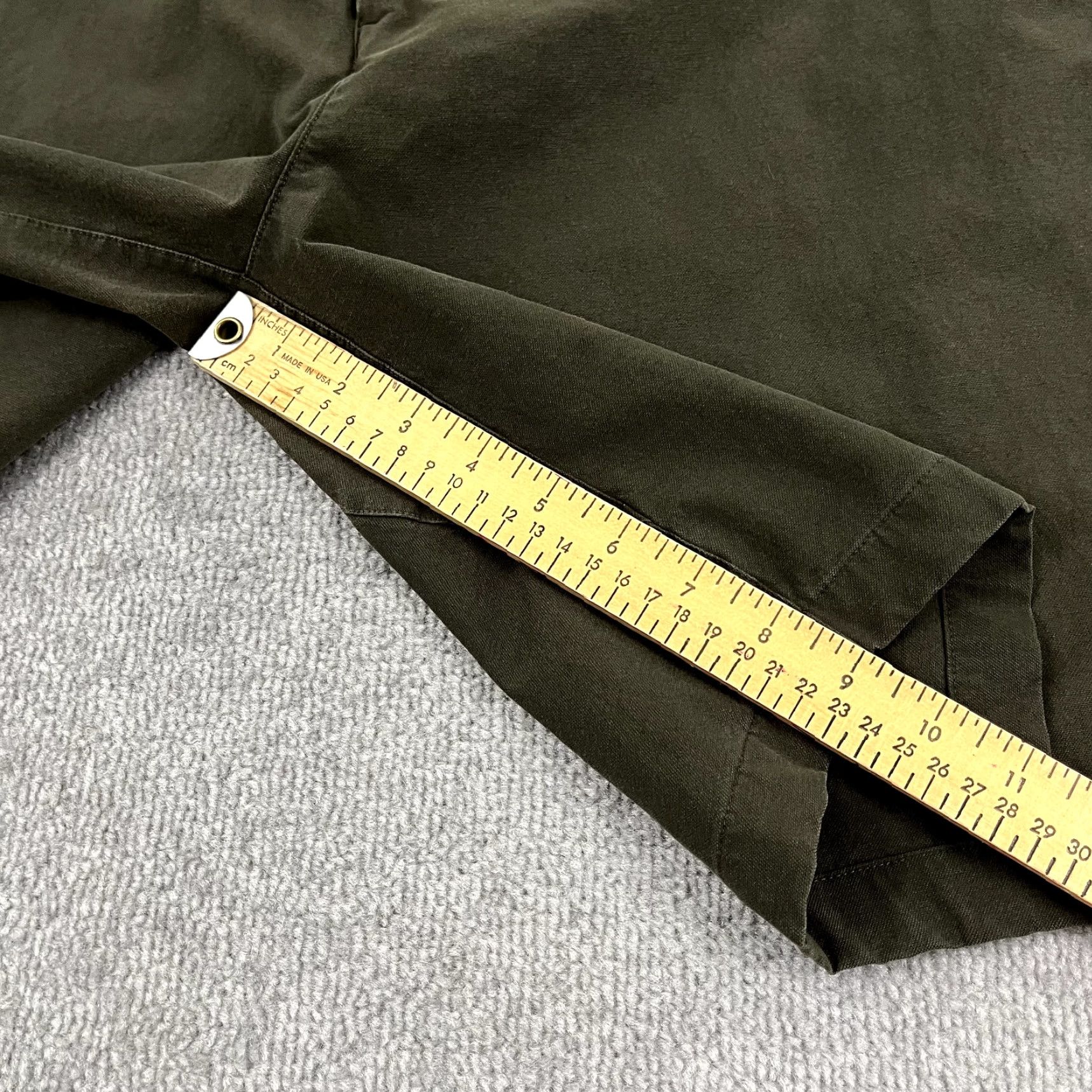 Lululemon LULULEMON Commission Shorts Mens 34 x 10" Classic Fit Green Chino Preppy Shirt? Size US 34 / EU 50 - 6 Thumbnail