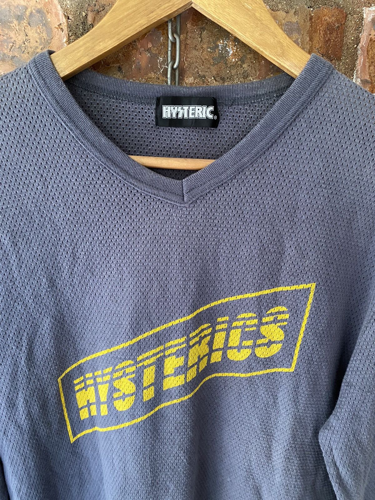 Hysteric Glamour 1990s Hysteric Mesh center logo Size US L / EU 52-54 / 3 - 5 Thumbnail