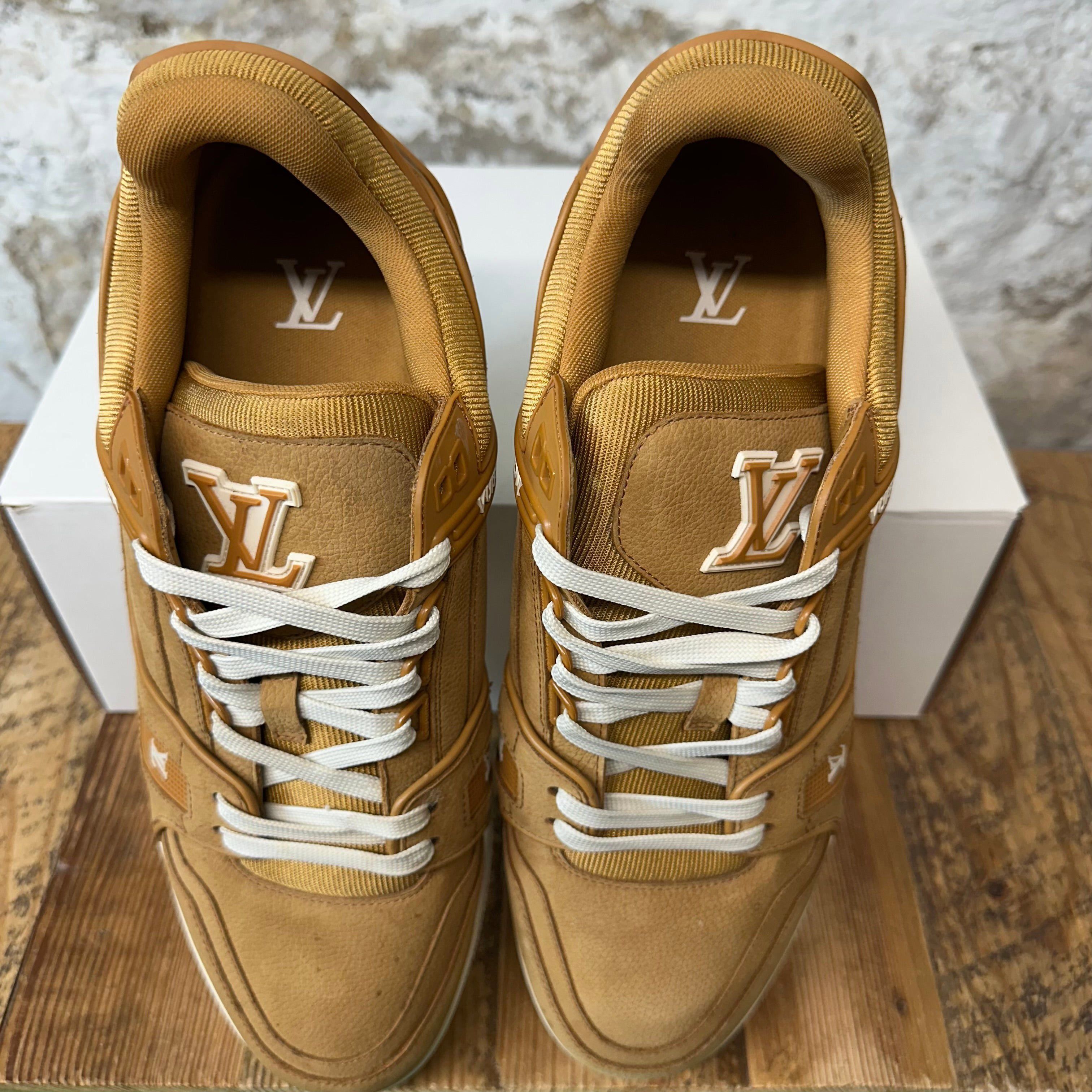 Louis Vuitton Louis Vuitton Brown Leather Trainer Sneaker Sz 10.5 (9LV) Size US 10.5 / EU 43-44 - 4 Thumbnail