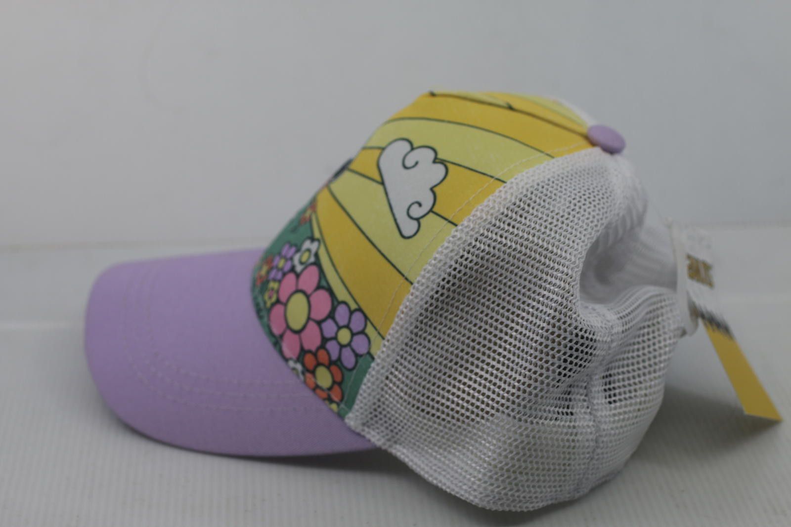 Unknown London Peanuts Snoopy Floral Sunrise Trucker HatPastel Cap BioWorld Size ONE SIZE - 3 Thumbnail