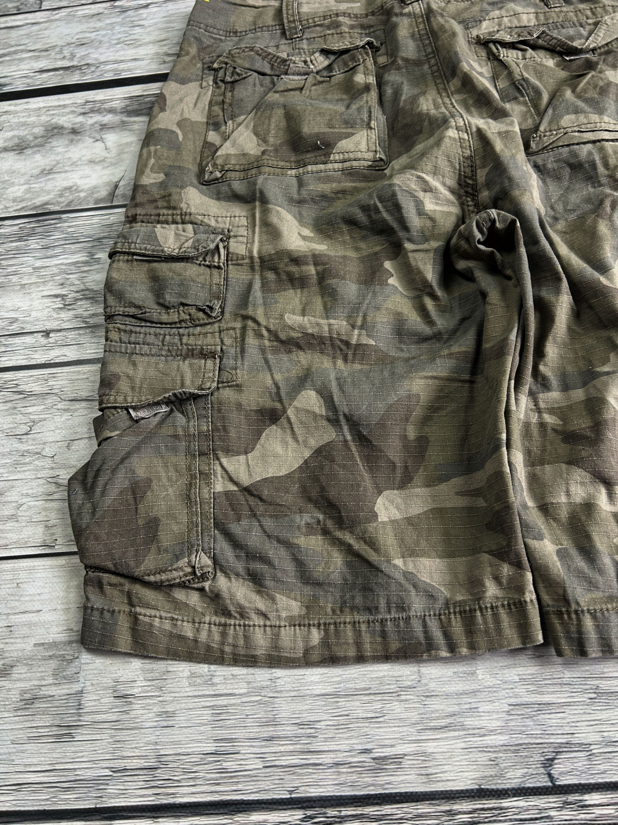 Japanese Brand VTG STREETWEAR MILITARY BALENCIAGA JUNYA YOHJI STYLE SHORTS Size US 32 / EU 48 - 7 Thumbnail