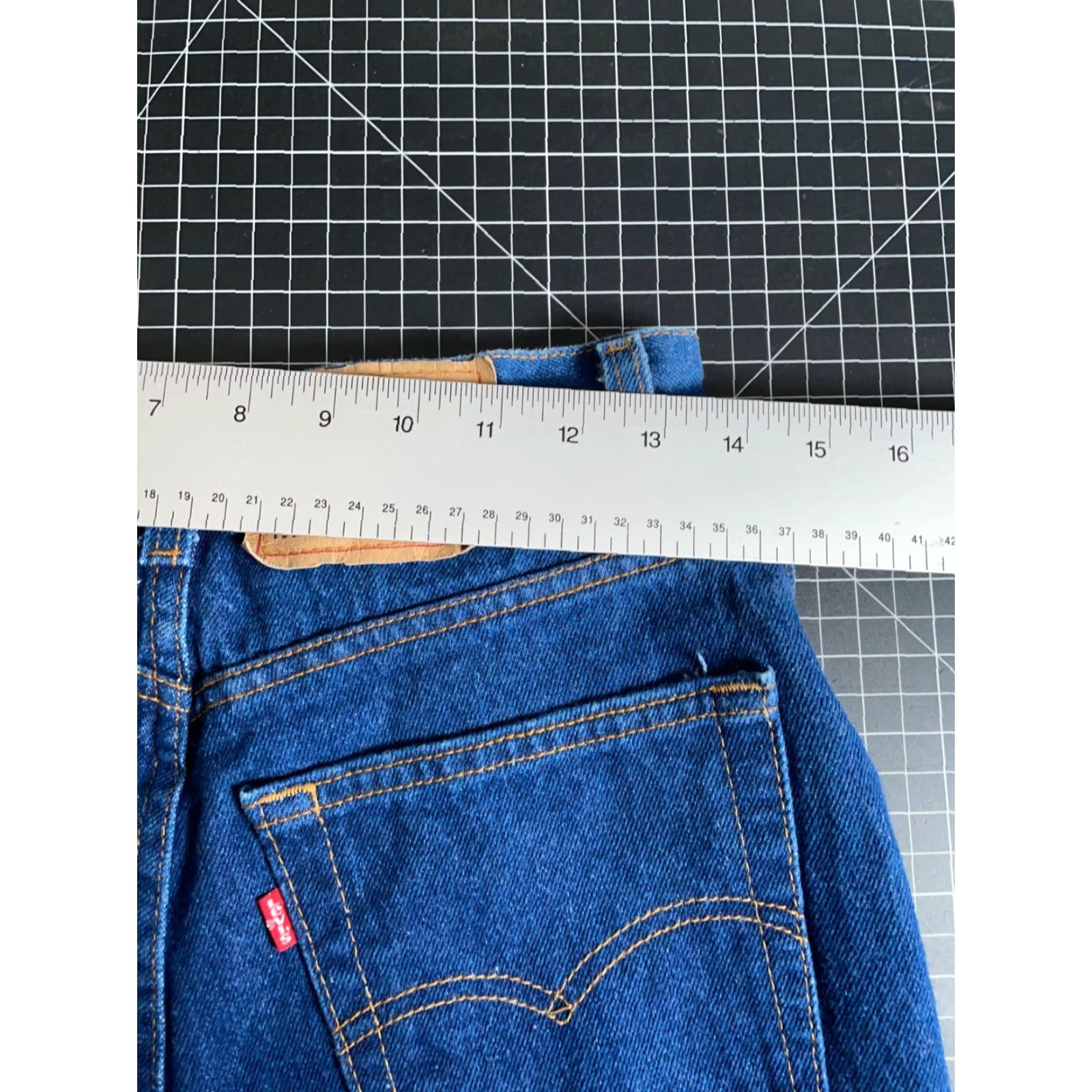 Levi's VINTAGE 80s Levi's 505 0214 Jeans Women's 14 (27 x 32) Blue Denim USA Made 1986 Size 36" / US 14 / IT 50 - 5 Thumbnail