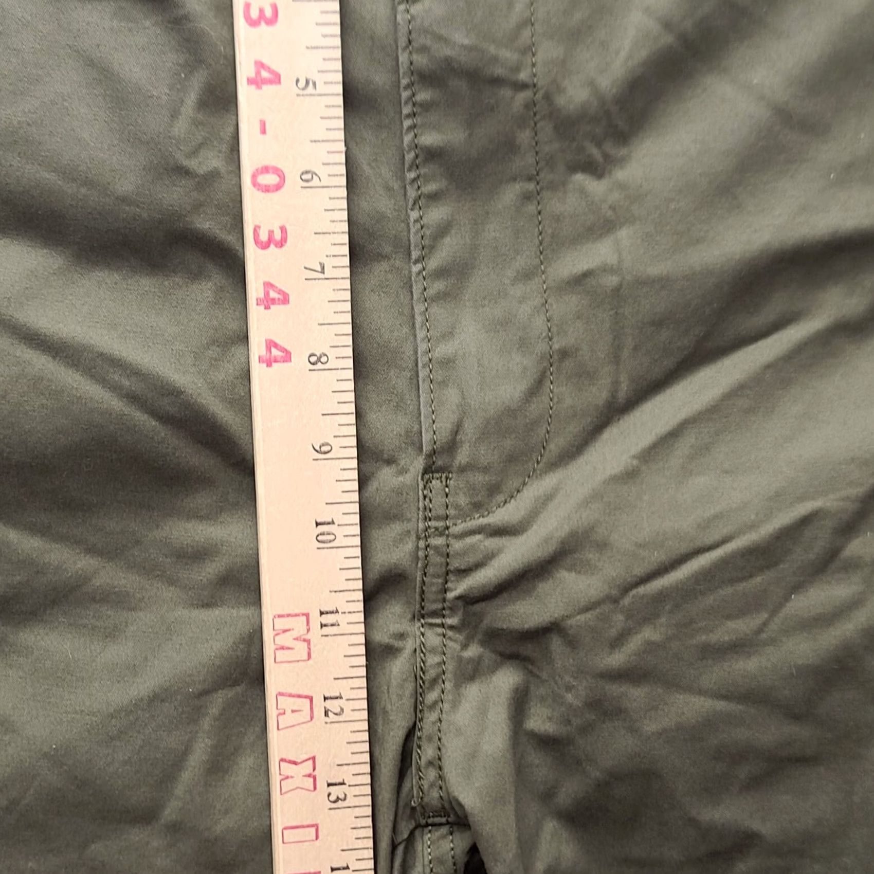 Levi's Levi's XX Chino Shorts Mens 42 Regular Fit 10 Inseam Green Casual Travel Workwear Stretch Cotton Spandex Button Logo Zipper Size US 42 / EU 58 - 5 Thumbnail